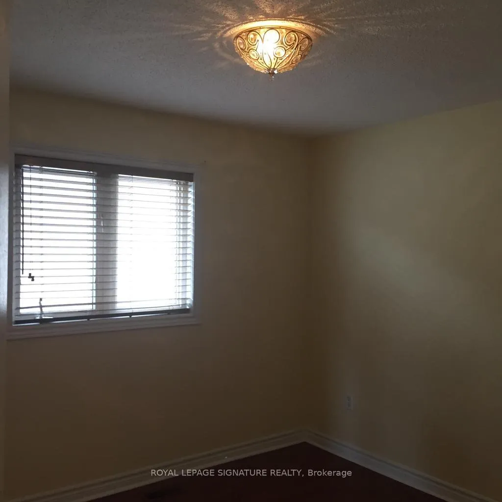 Photo 8 of Unit Upper, 58 Sewells Lane, Brampton, Fletcher's Meadow — HOMEH