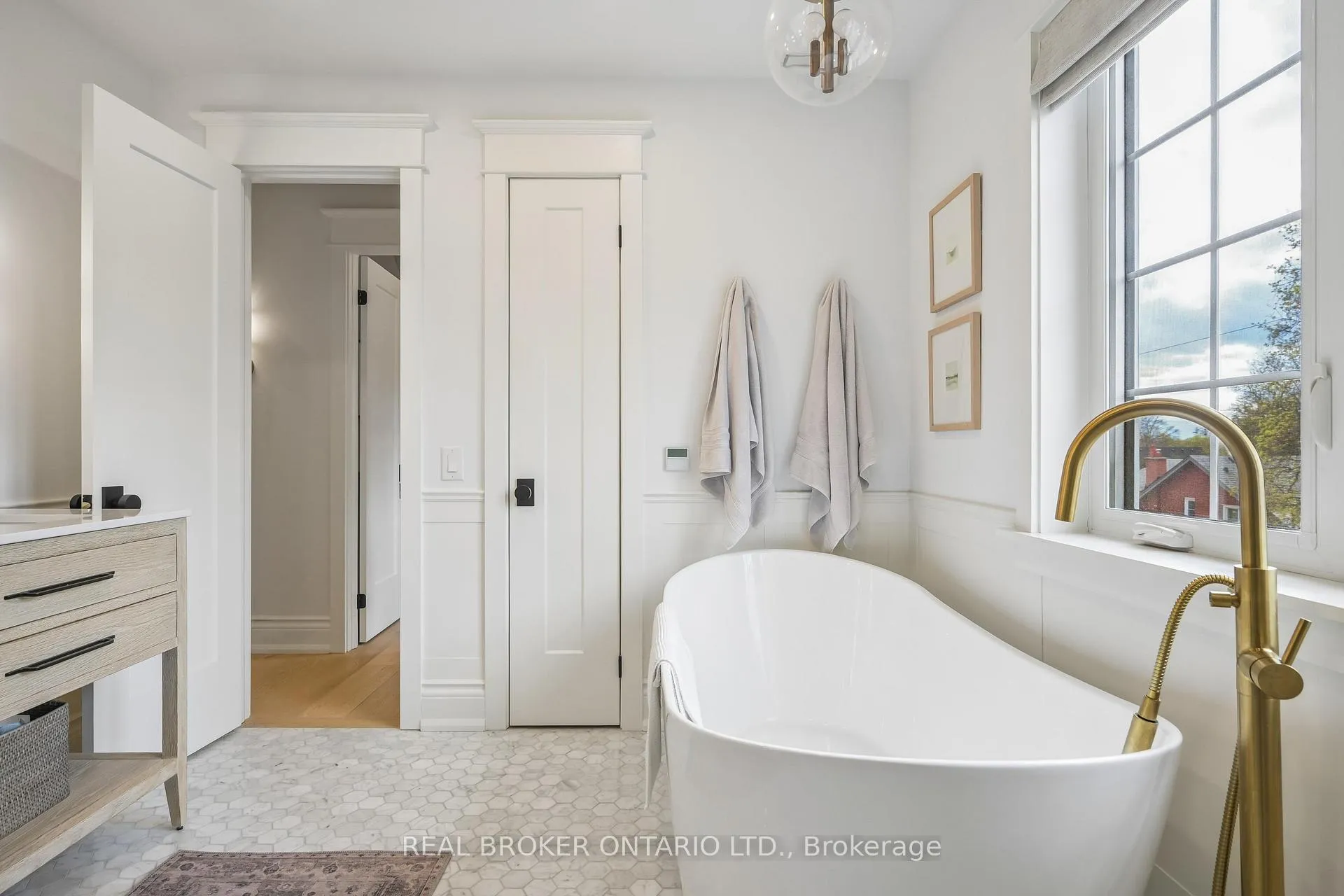 Photo 30 of 39 Bowmore Road, Toronto, Woodbine Corridor — HOMEH