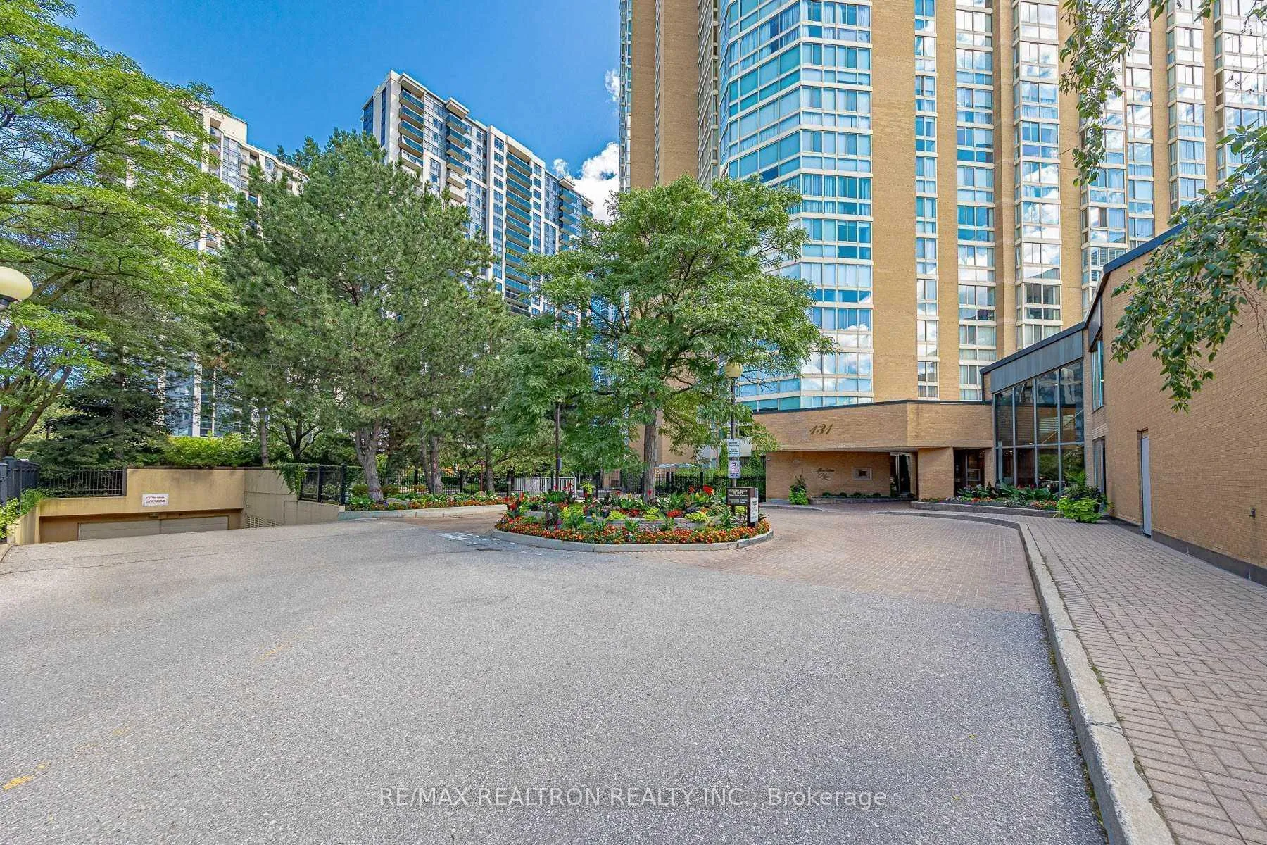 Photo 2 of Unit 1809, 131 Beecroft Road, North York, Lansing-Westgate — HOMEH