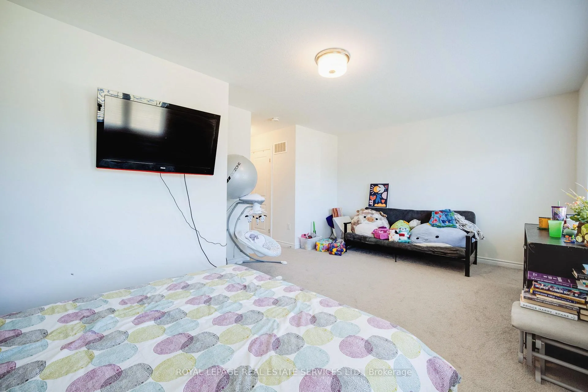 Photo 15 of 24 Copeman Avenue, Brantford — HOMEH