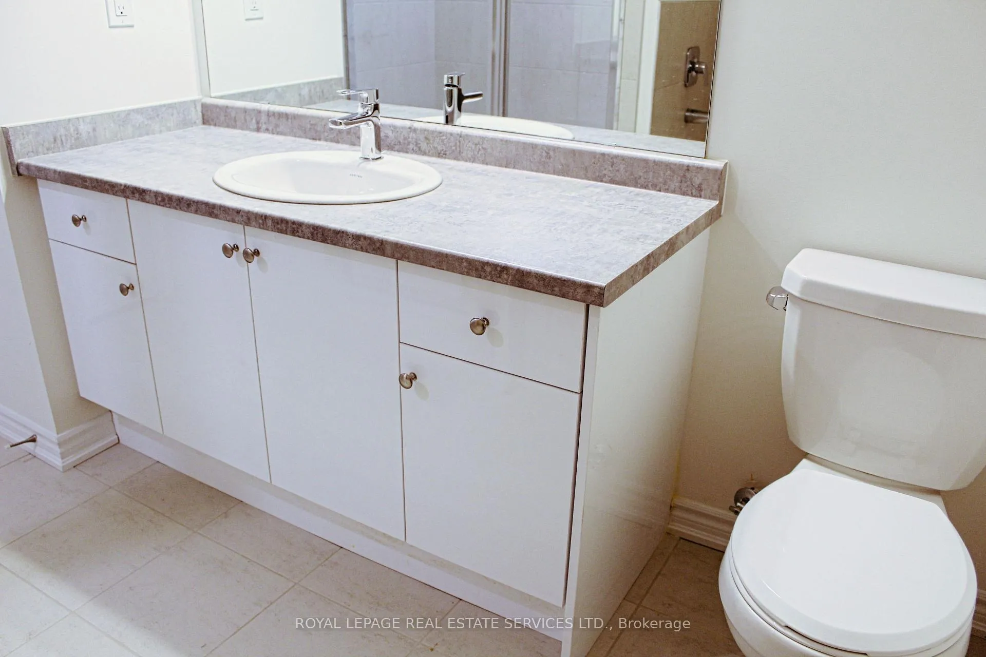 Photo 16 of 24 Copeman Avenue, Brantford — HOMEH
