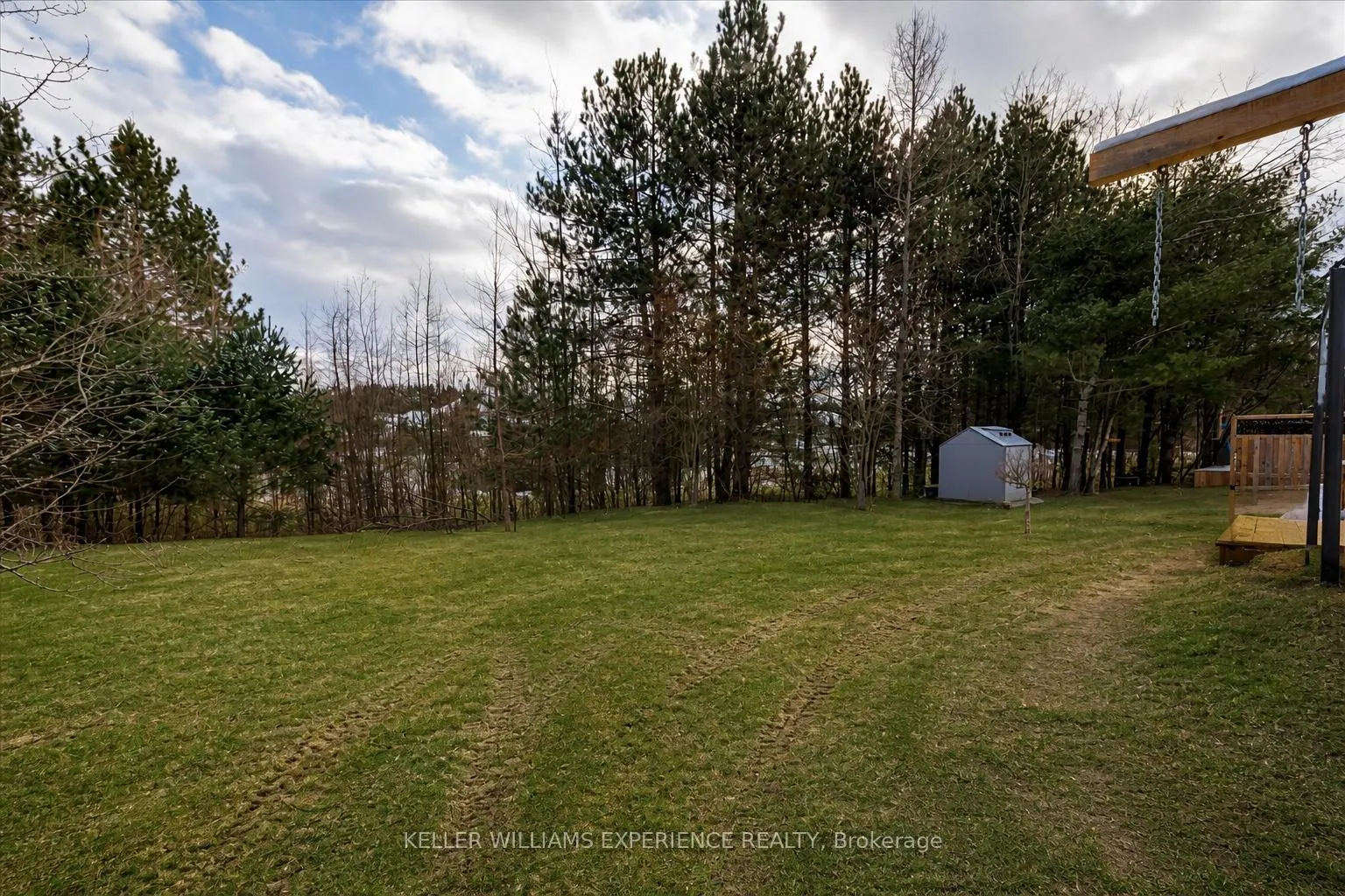 Photo 4 of 70 Fieldstream Chase, Bracebridge, Macaulay — HOMEH