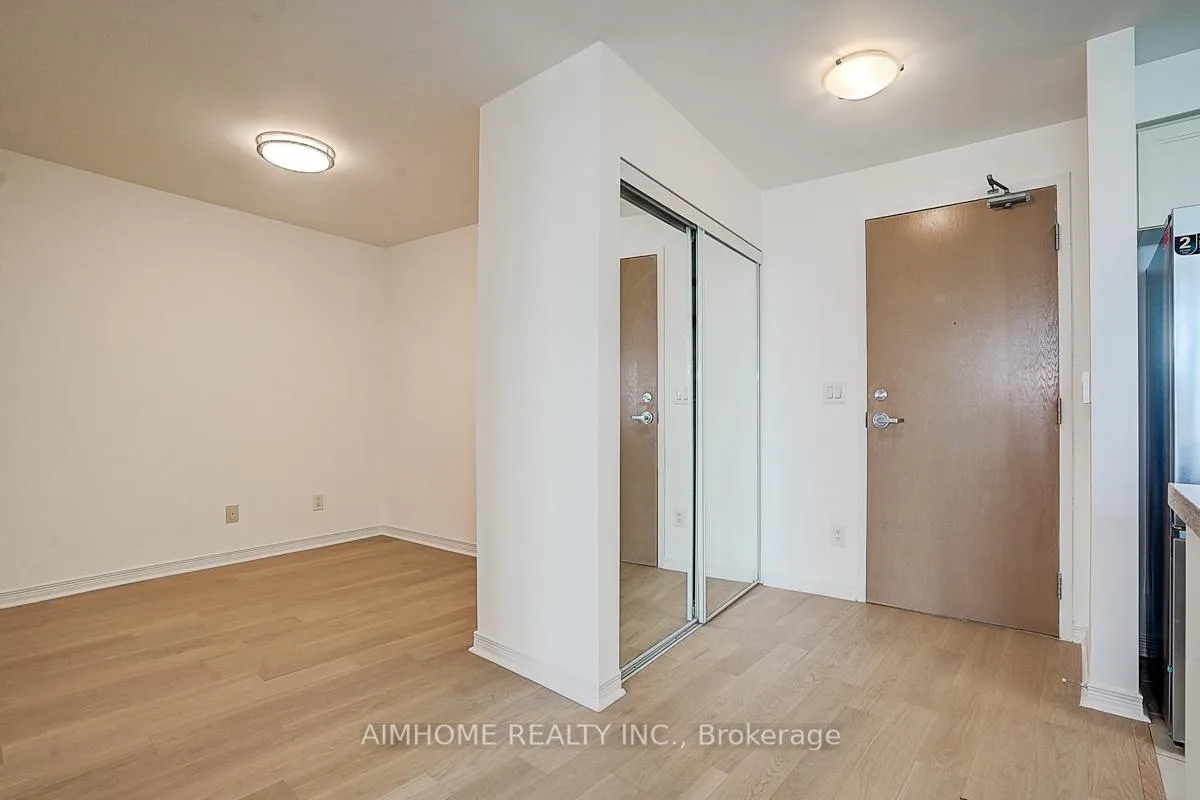 Photo 5 of Unit 2106, 503 Beecroft Road, North York, Willowdale West — HOMEH