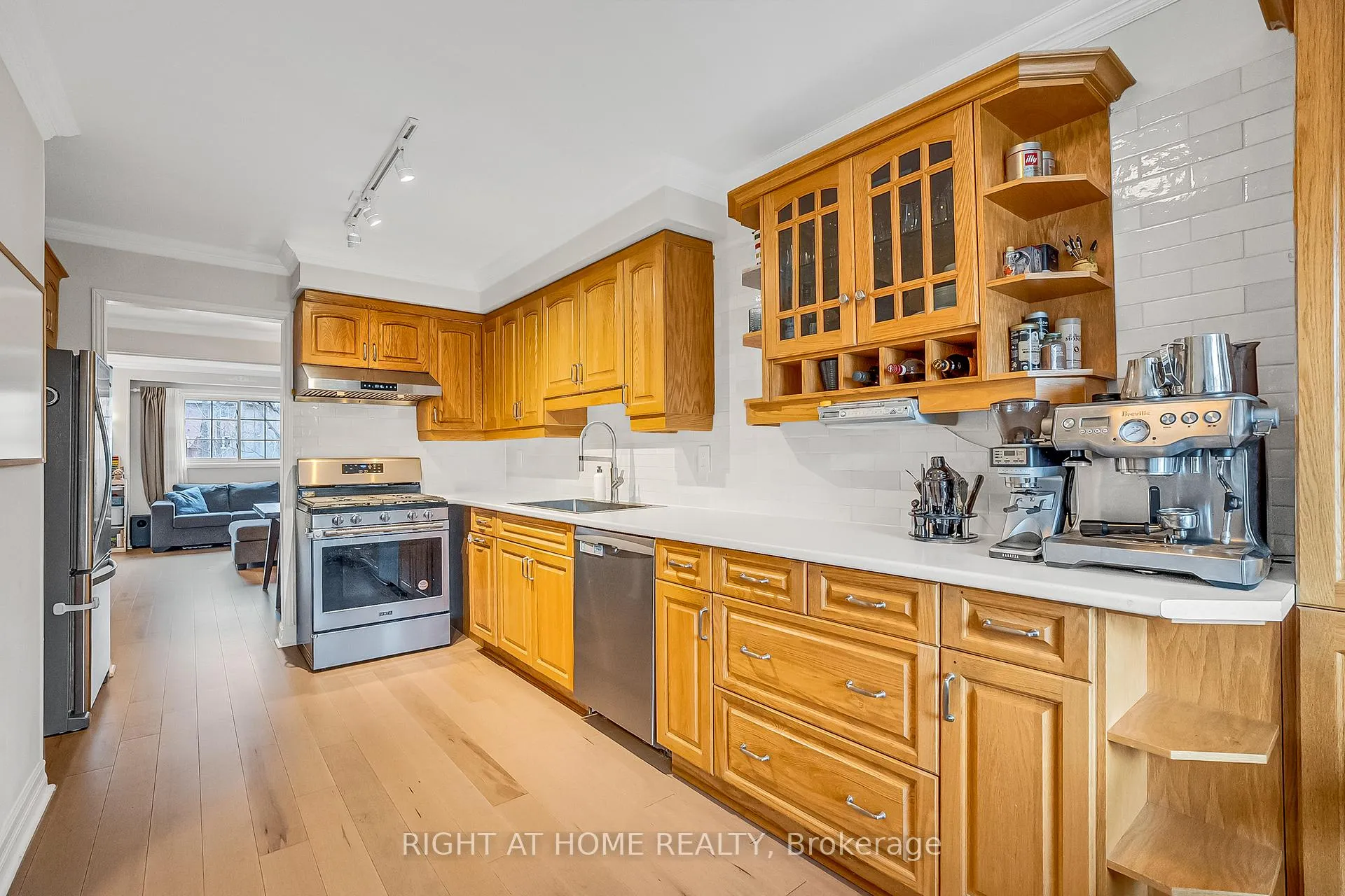 Photo 16 of 1205 Shagbark Crescent, Mississauga, Creditview — HOMEH