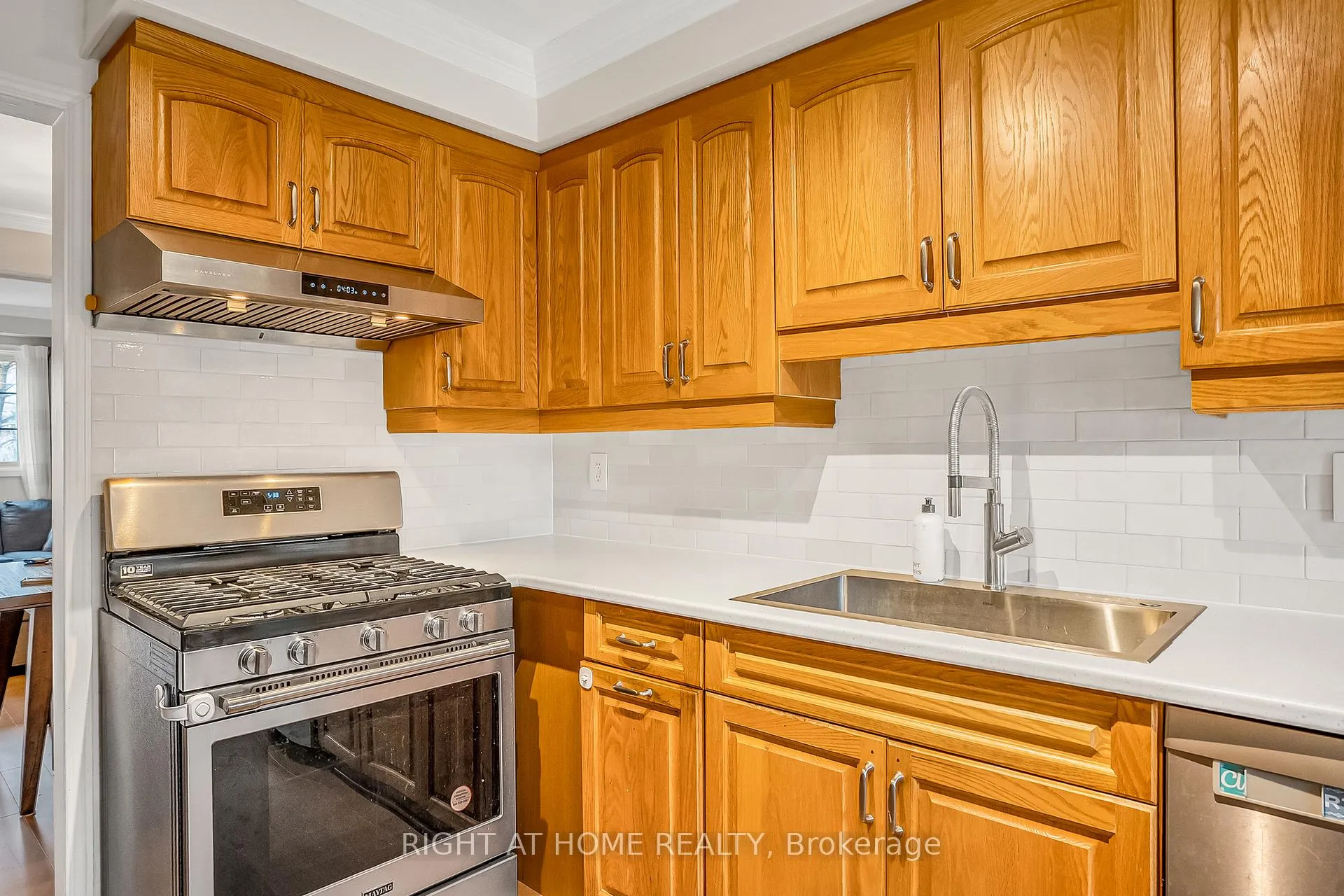 Photo 19 of 1205 Shagbark Crescent, Mississauga, Creditview — HOMEH