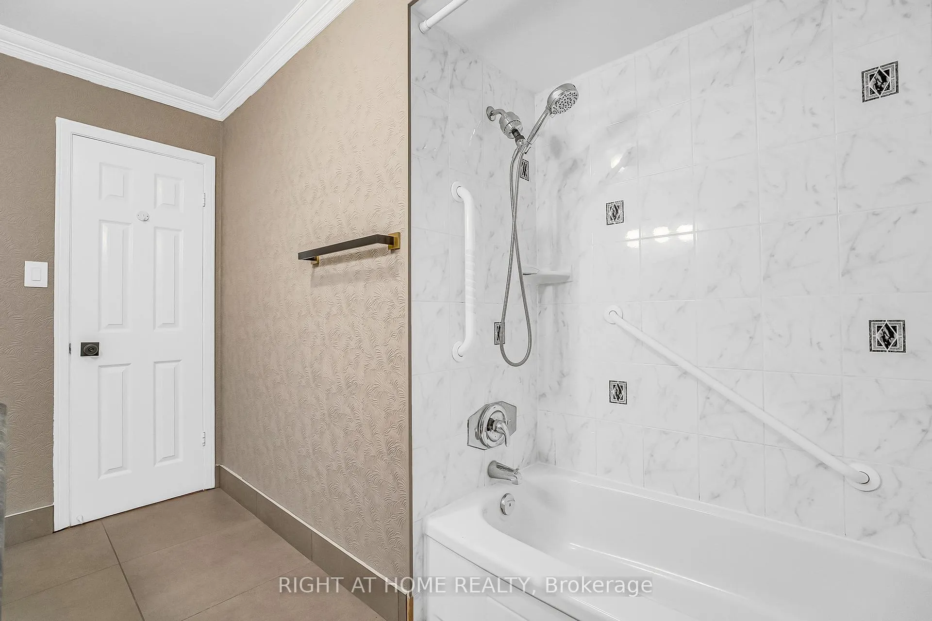 Photo 34 of 1205 Shagbark Crescent, Mississauga, Creditview — HOMEH