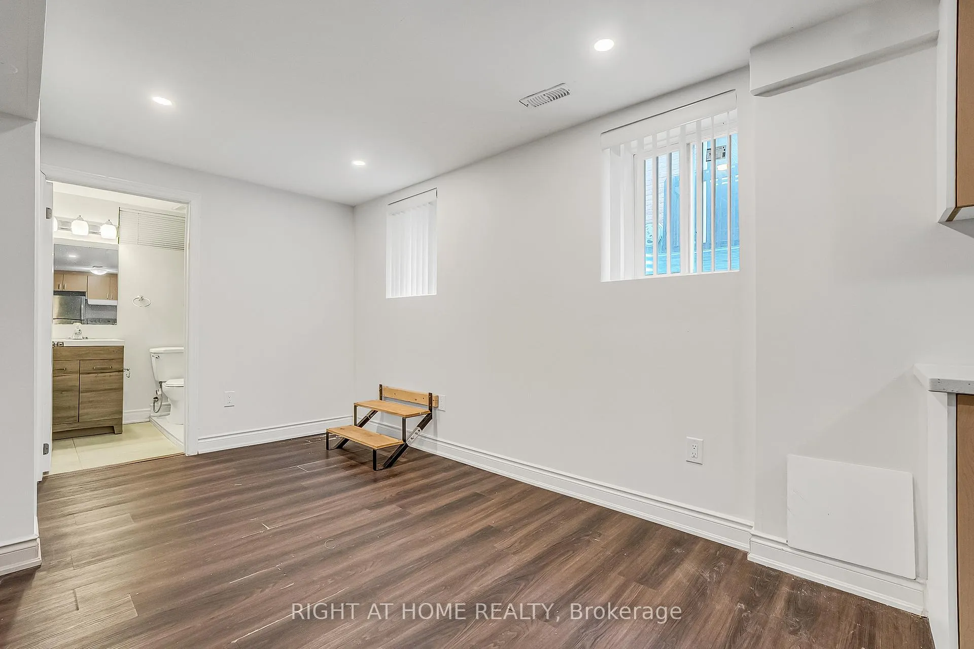 Photo 38 of 1205 Shagbark Crescent, Mississauga, Creditview — HOMEH