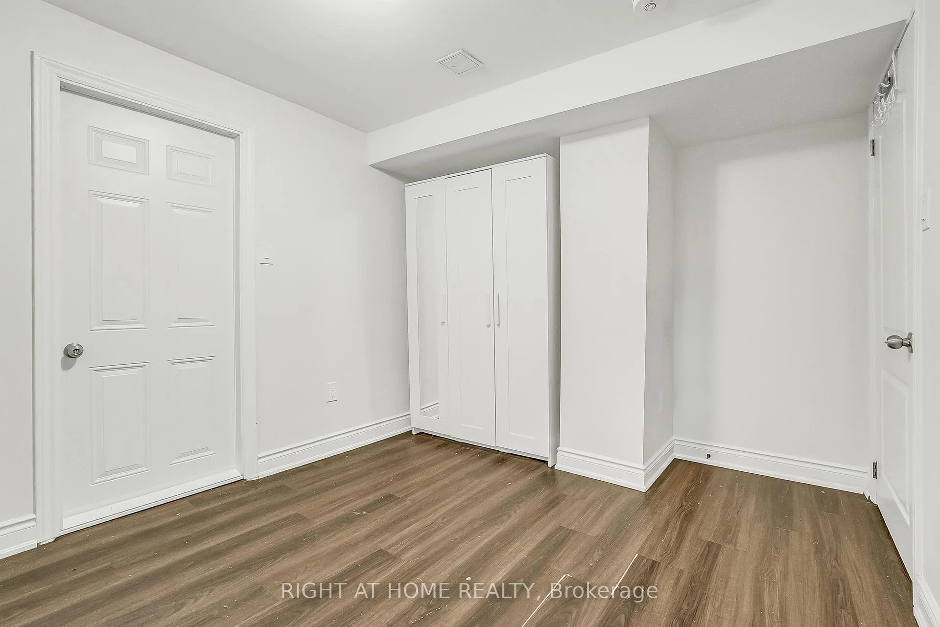 Photo 43 of 1205 Shagbark Crescent, Mississauga, Creditview — HOMEH