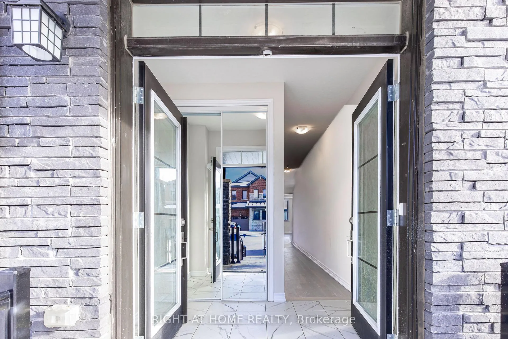 Photo 5 of 60 Concord Drive, Thorold, Rolling Meadows — HOMEH