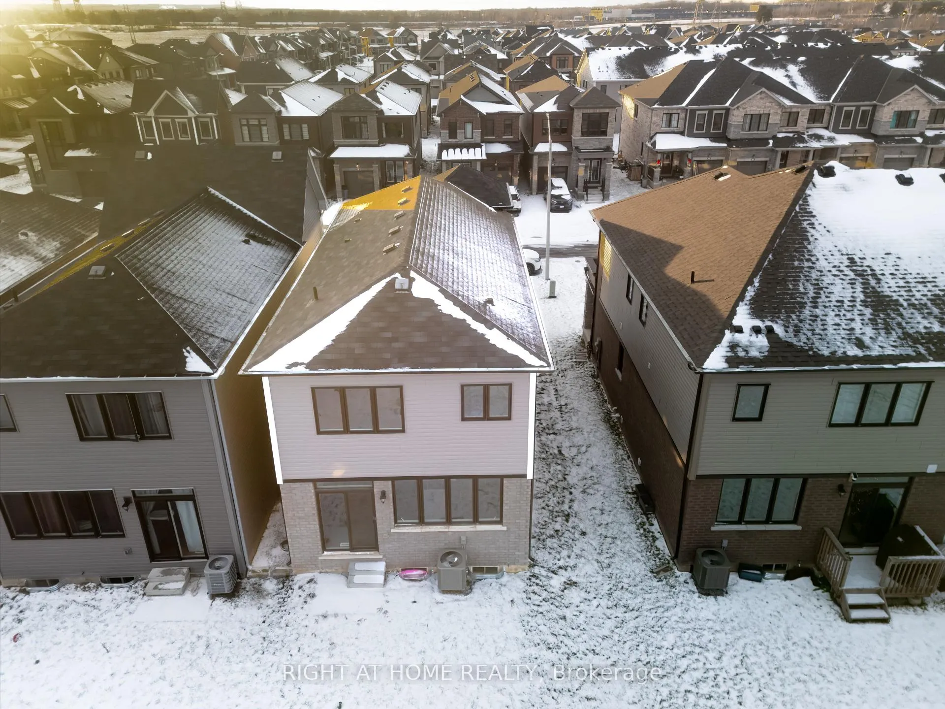 Photo 44 of 60 Concord Drive, Thorold, Rolling Meadows — HOMEH