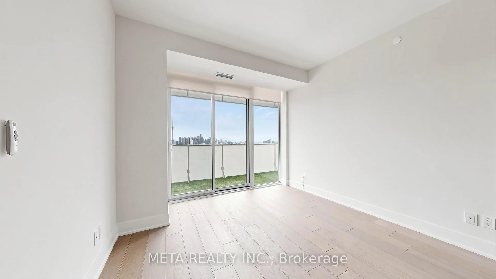 Photo 6 of Unit 2502, 200 Bloor Street W, Toronto, The Annex — HOMEH