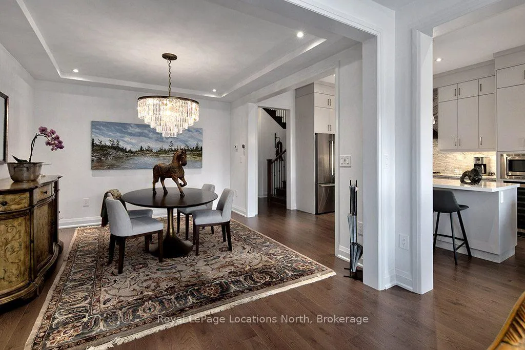 Photo 6 of Unit 6, 11 Bay Street E, Blue Mountains — HOMEH