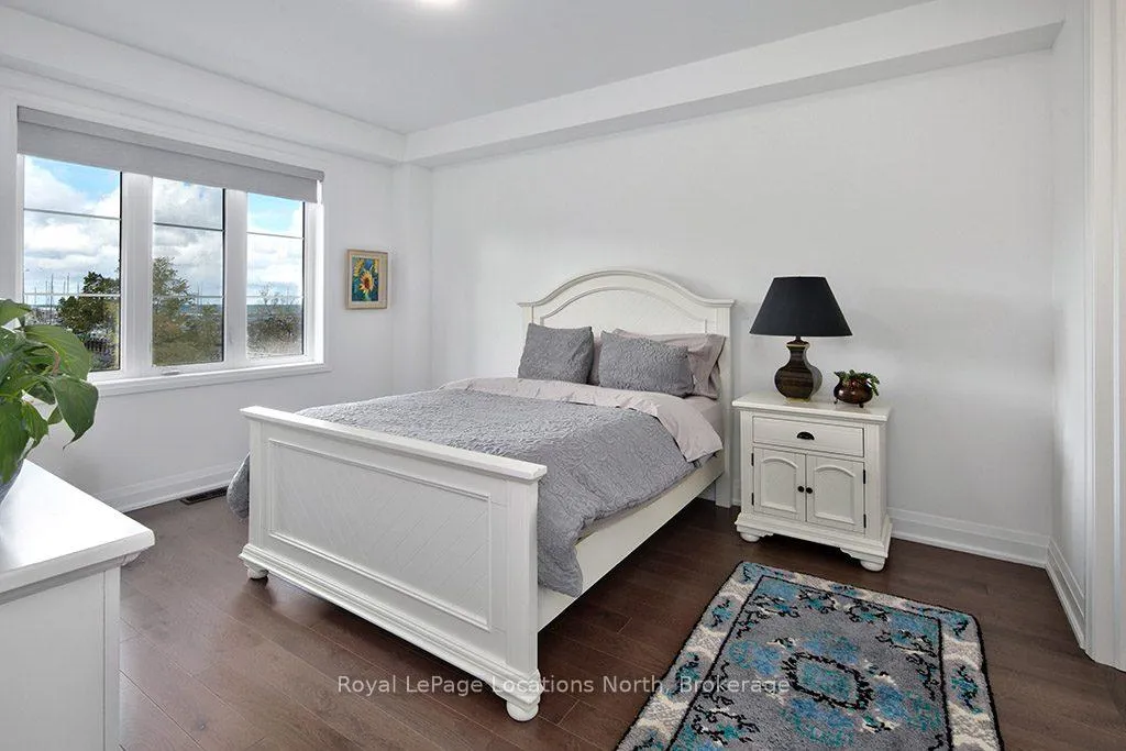 Photo 8 of Unit 6, 11 Bay Street E, Blue Mountains — HOMEH