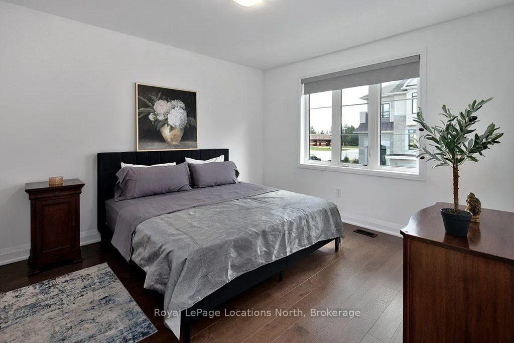Photo 11 of Unit 6, 11 Bay Street E, Blue Mountains — HOMEH