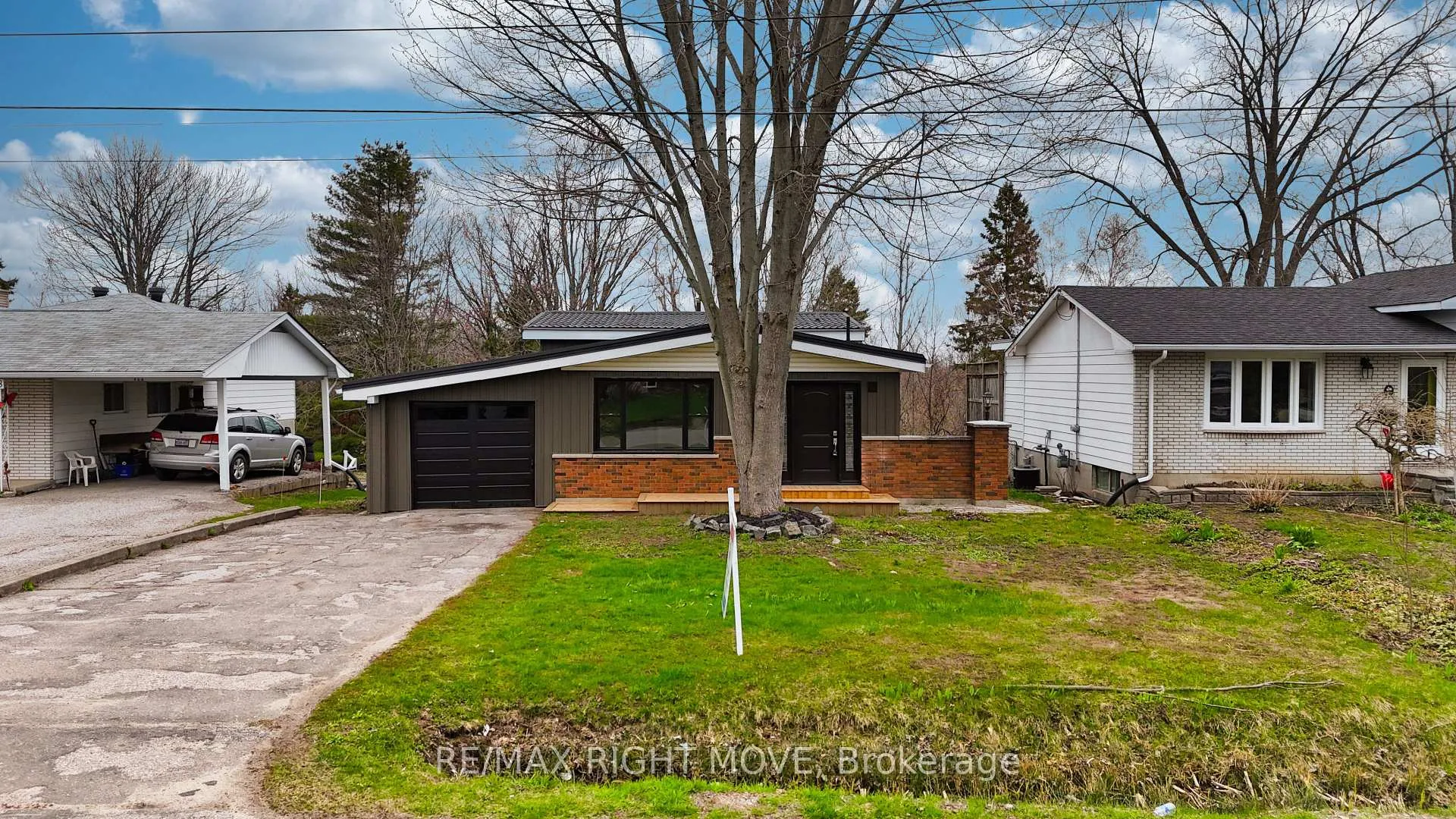 Photo 1 of 406 Sundial Drive, Orillia — HOMEH