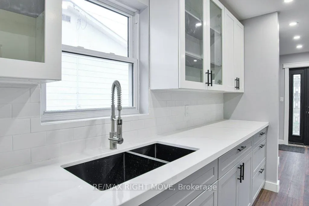 Photo 17 of 406 Sundial Drive, Orillia — HOMEH