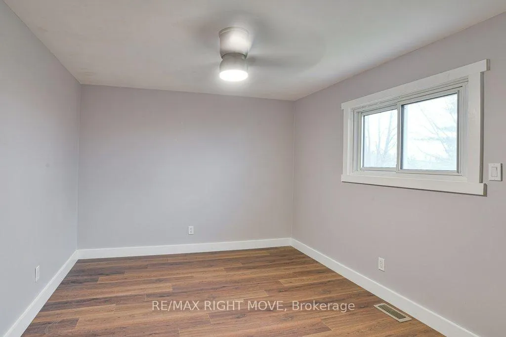 Photo 23 of 406 Sundial Drive, Orillia — HOMEH
