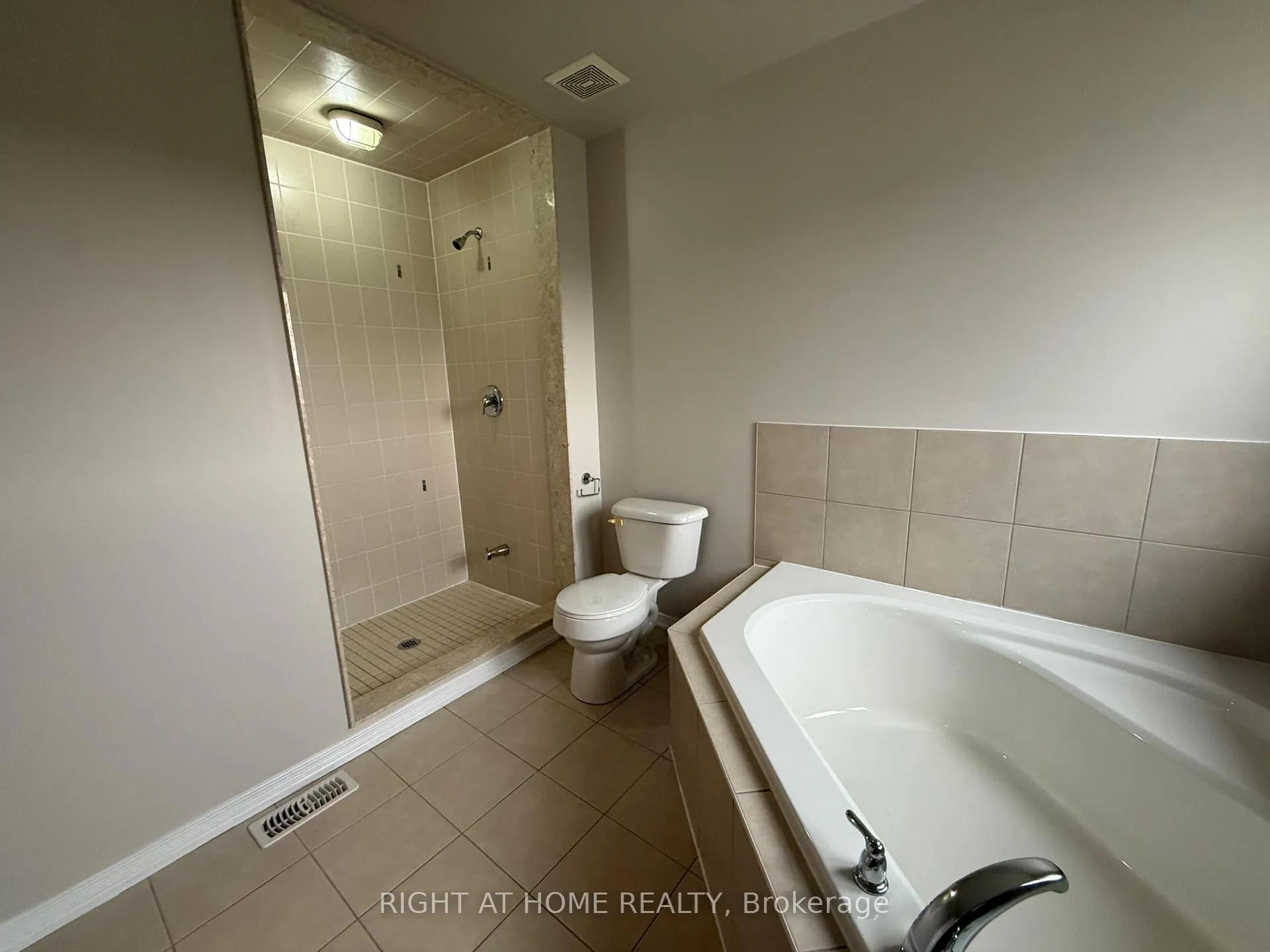 Photo 17 of 780 Carlisle Street, Cobourg — HOMEH