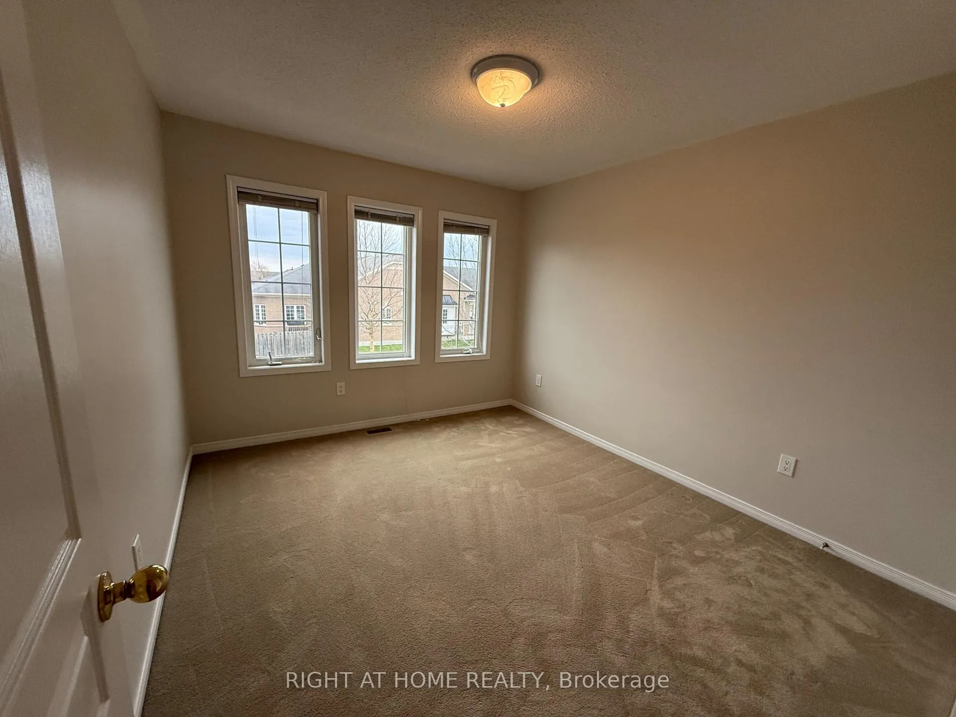 Photo 21 of 780 Carlisle Street, Cobourg — HOMEH