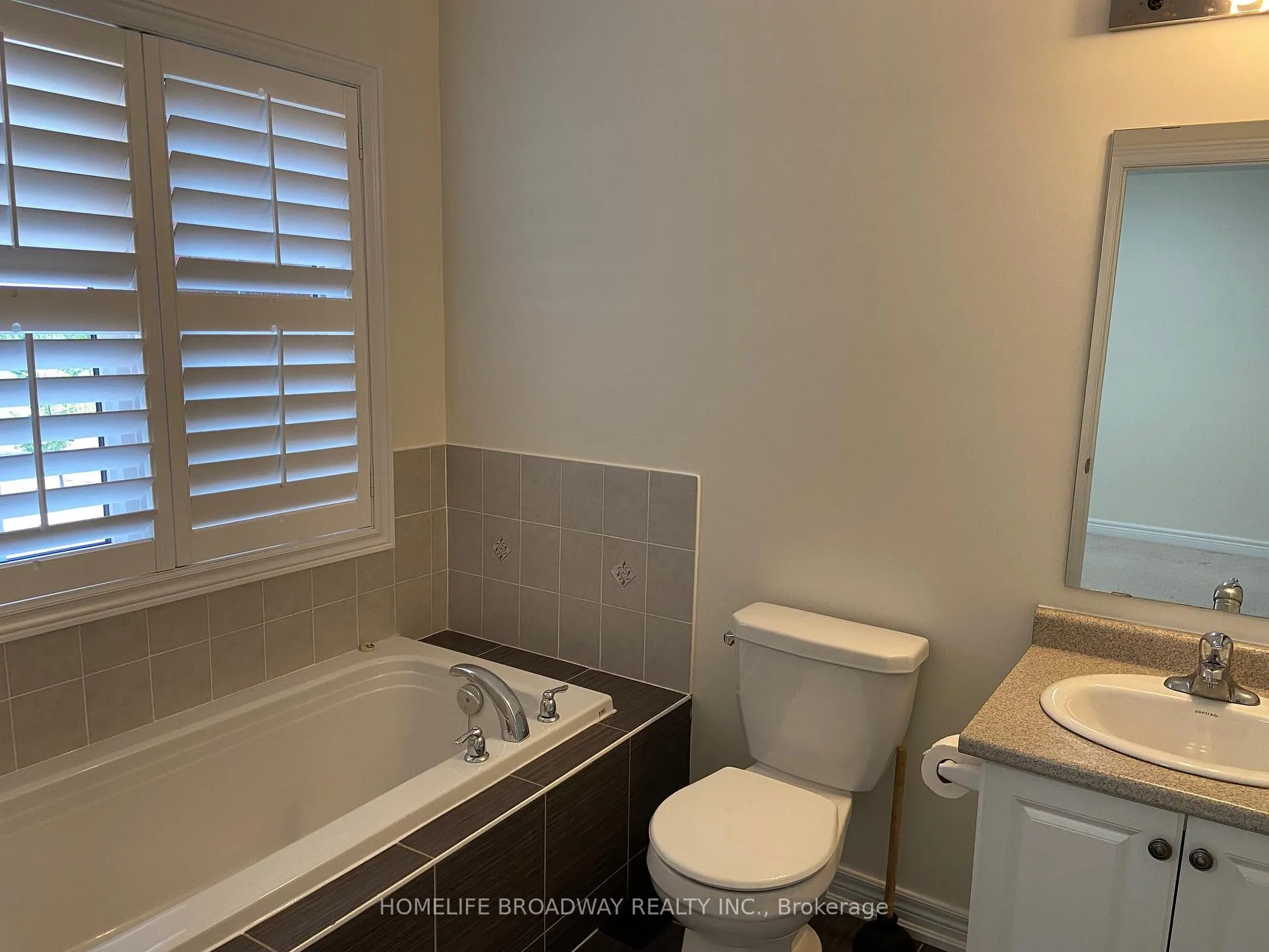 Photo 13 of 878 Castlemore Avenue, Markham, Wismer — HOMEH
