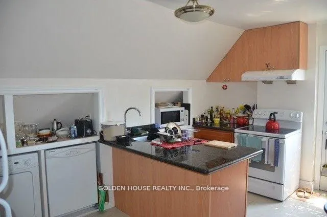 Photo 11 of 443 Broadview Avenue S, Toronto, North Riverdale — HOMEH