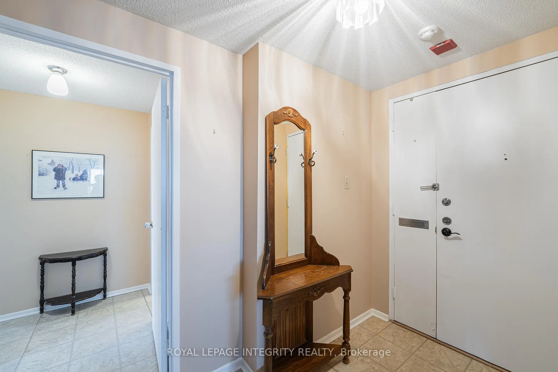 Photo 6 of Unit 806, 1356 Meadowlands Drive E, Ottawa, Borden Farm/Stewart Farm/Carleton Heights/Parkwood Hills — HOMEH