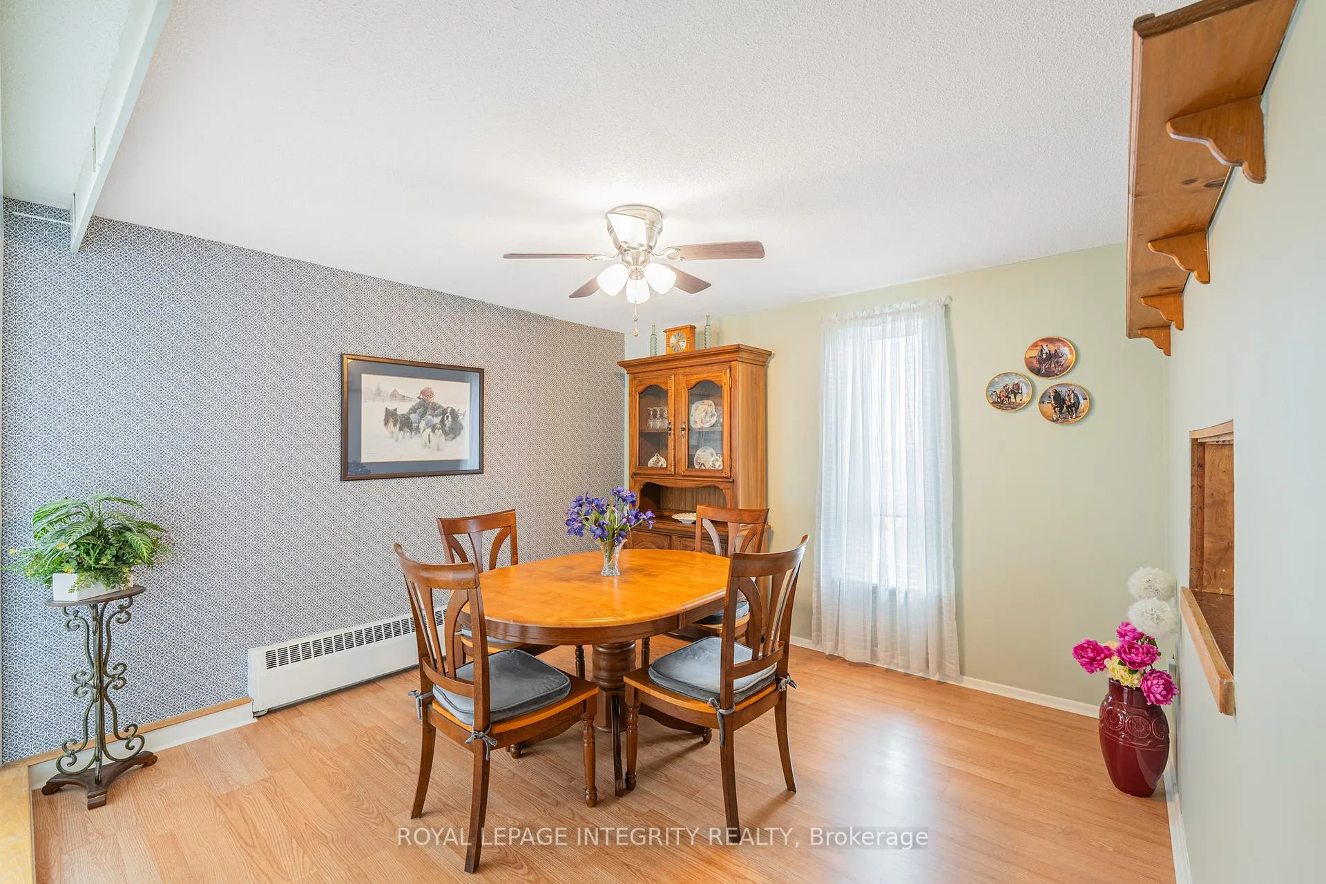 Photo 11 of Unit 806, 1356 Meadowlands Drive E, Ottawa, Borden Farm/Stewart Farm/Carleton Heights/Parkwood Hills — HOMEH