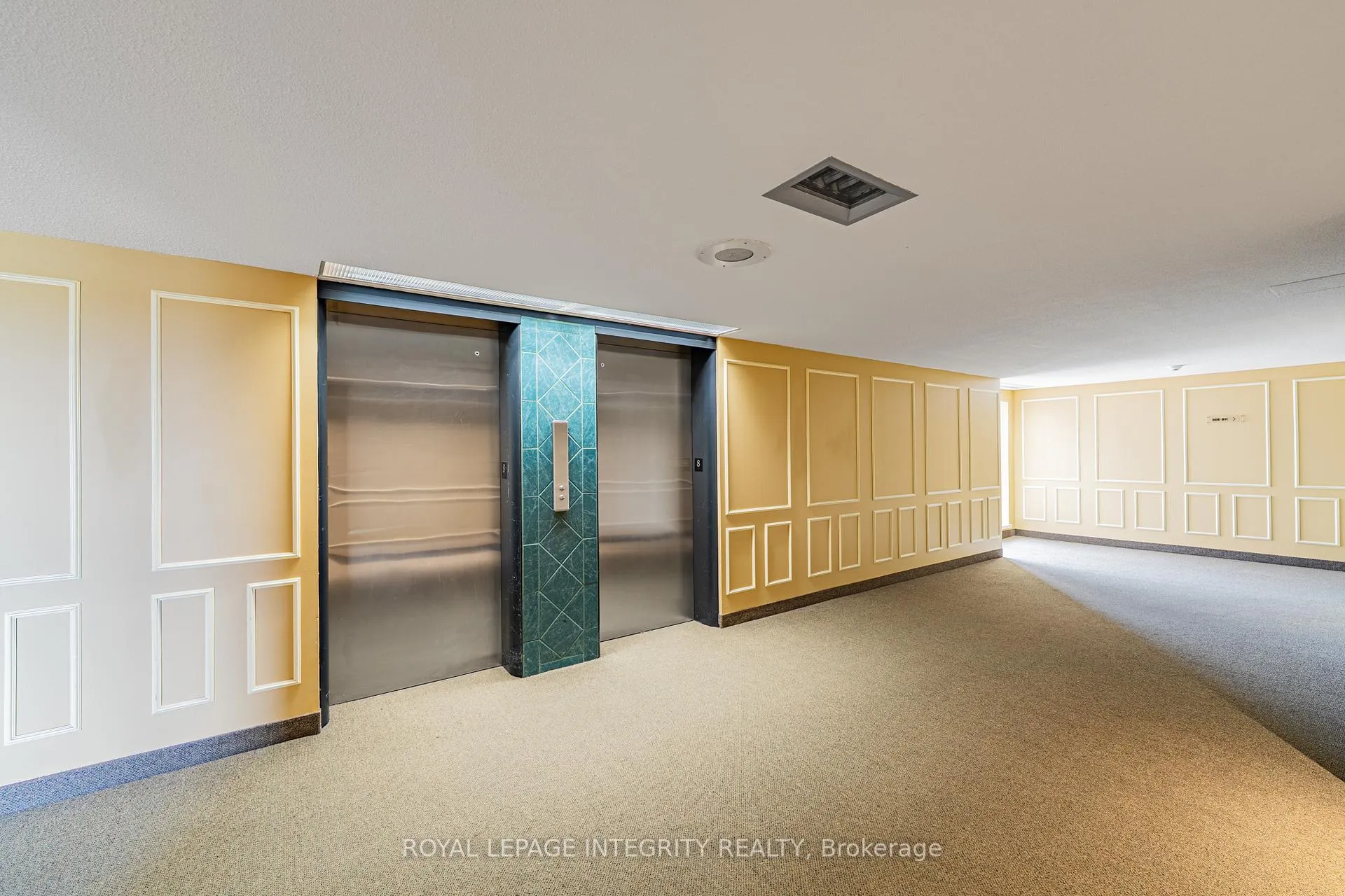 Photo 25 of Unit 806, 1356 Meadowlands Drive E, Ottawa, Borden Farm/Stewart Farm/Carleton Heights/Parkwood Hills — HOMEH