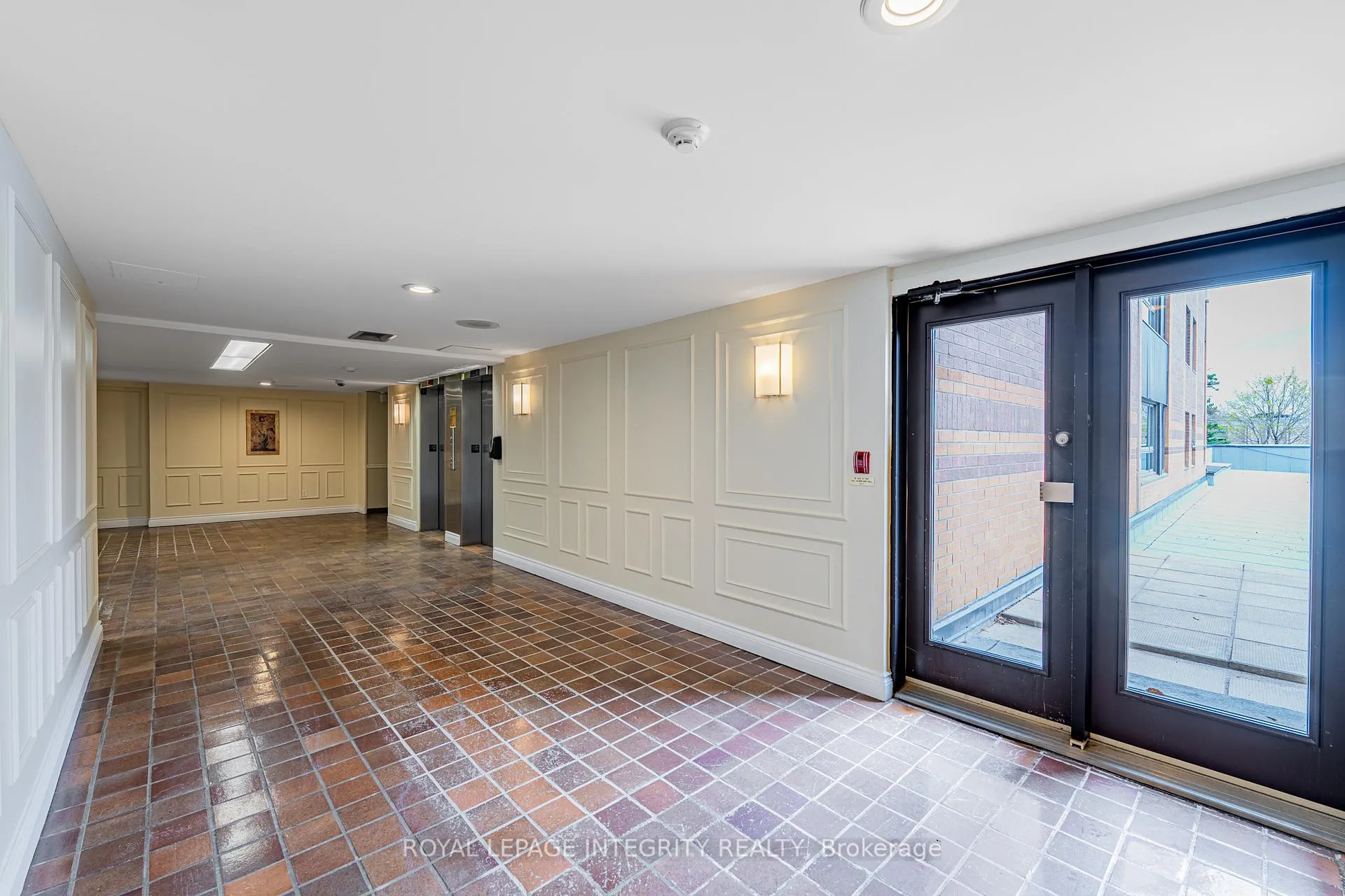 Photo 28 of Unit 806, 1356 Meadowlands Drive E, Ottawa, Borden Farm/Stewart Farm/Carleton Heights/Parkwood Hills — HOMEH