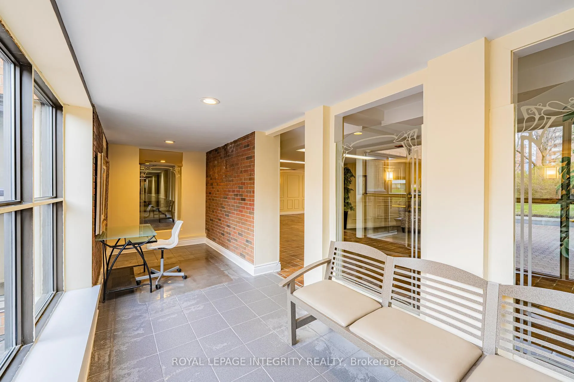 Photo 30 of Unit 806, 1356 Meadowlands Drive E, Ottawa, Borden Farm/Stewart Farm/Carleton Heights/Parkwood Hills — HOMEH