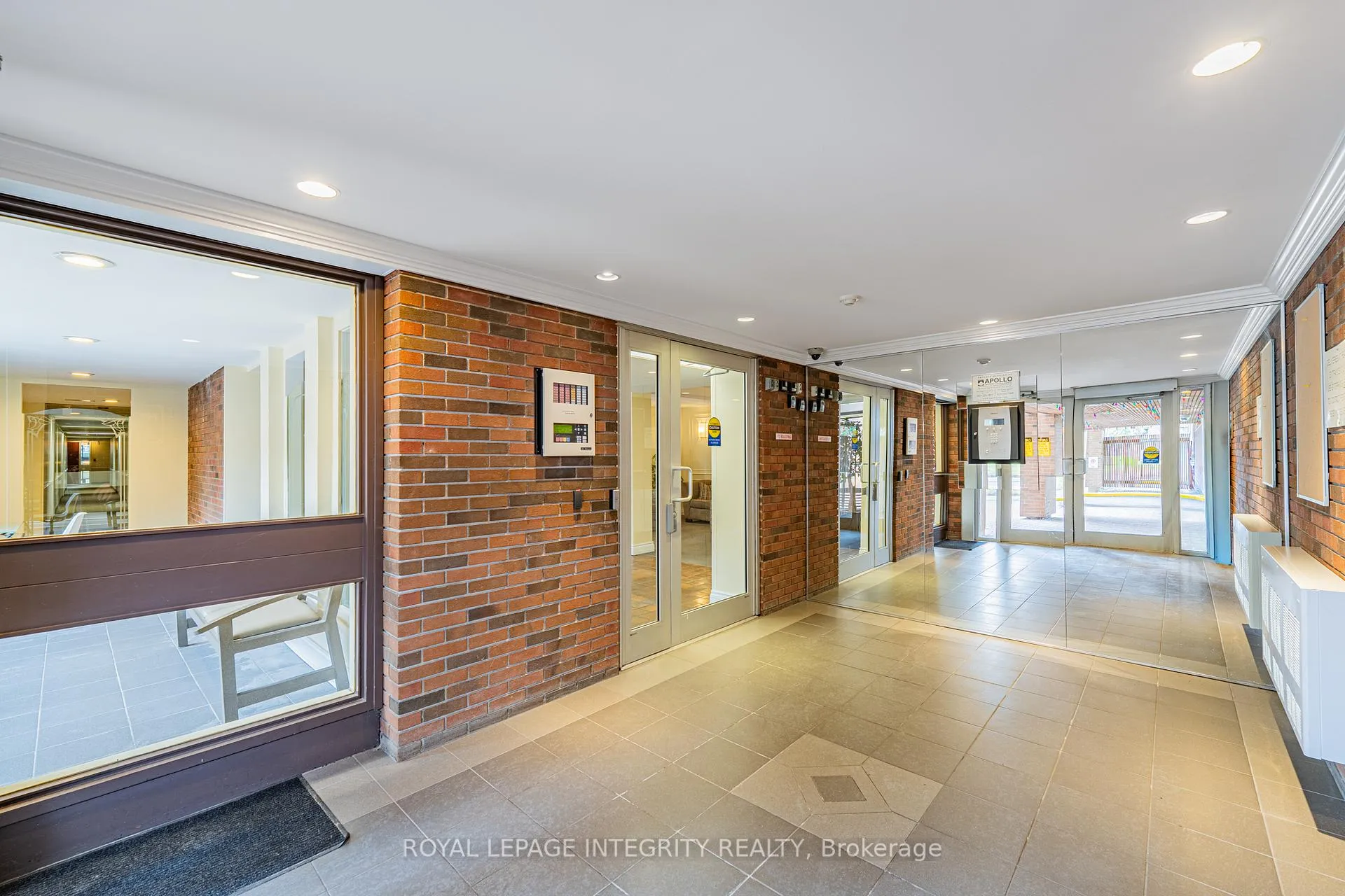 Photo 36 of Unit 806, 1356 Meadowlands Drive E, Ottawa, Borden Farm/Stewart Farm/Carleton Heights/Parkwood Hills — HOMEH