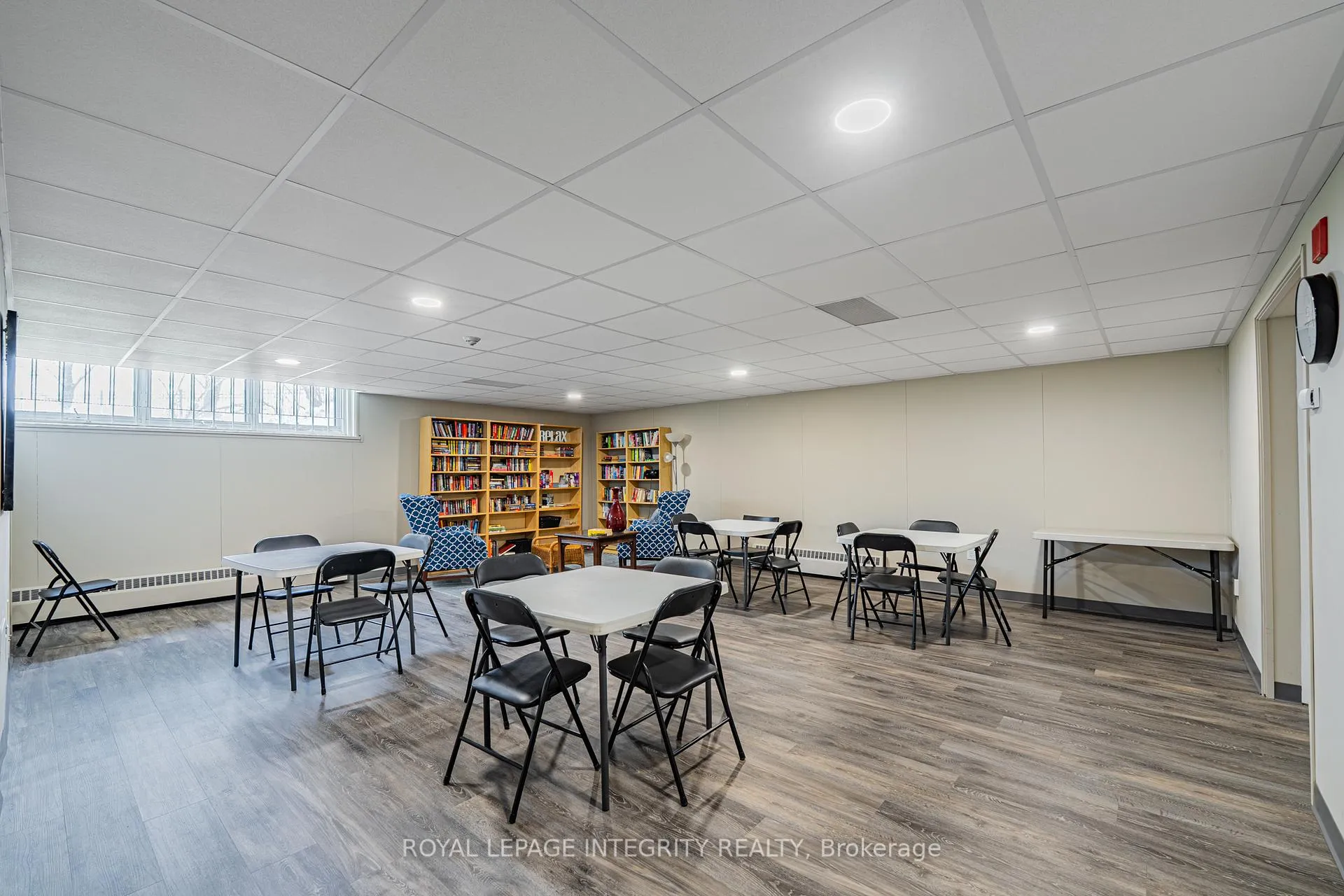 Photo 43 of Unit 806, 1356 Meadowlands Drive E, Ottawa, Borden Farm/Stewart Farm/Carleton Heights/Parkwood Hills — HOMEH