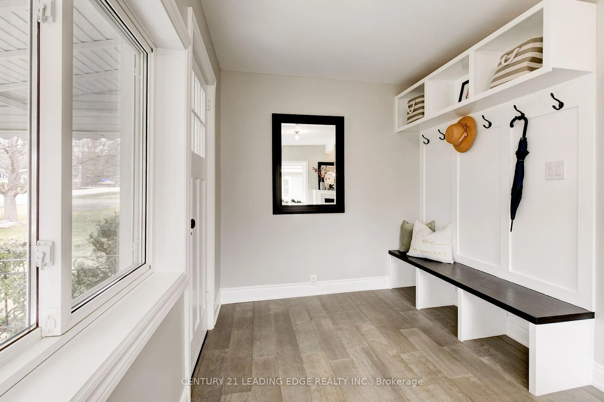 Photo 4 of 237 Boyers Road, Georgina, Historic Lakeshore Communities — HOMEH