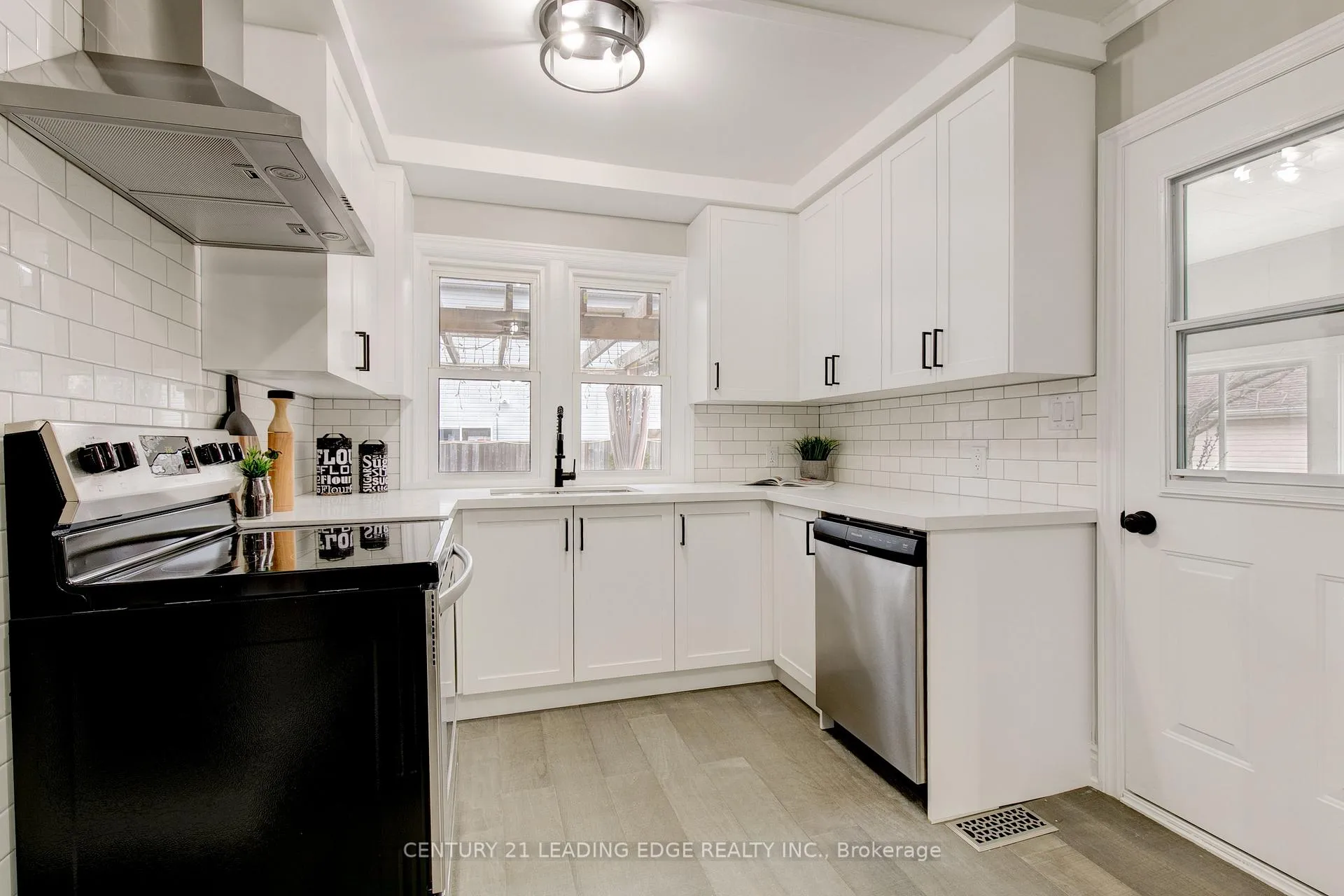 Photo 16 of 237 Boyers Road, Georgina, Historic Lakeshore Communities — HOMEH