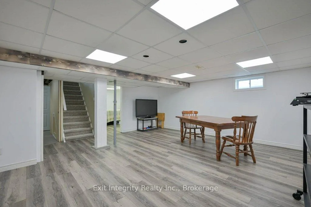 Photo 26 of 98 Morton Avenue W, Brant, Brantford Twp — HOMEH