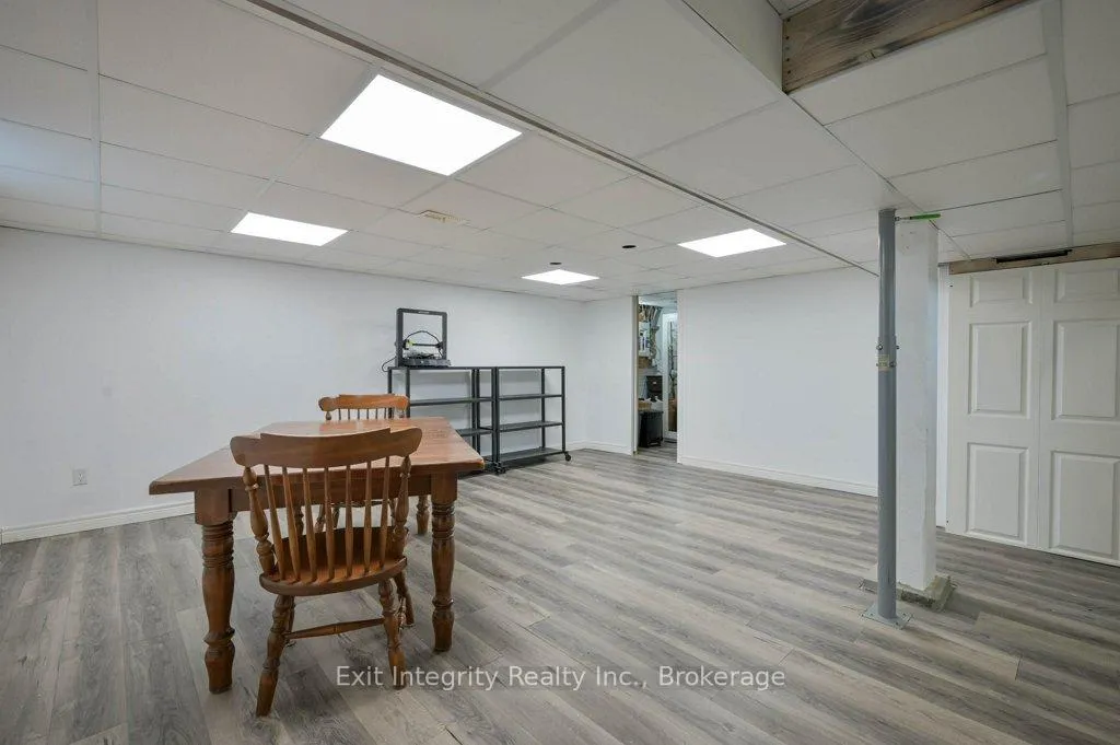 Photo 27 of 98 Morton Avenue W, Brant, Brantford Twp — HOMEH
