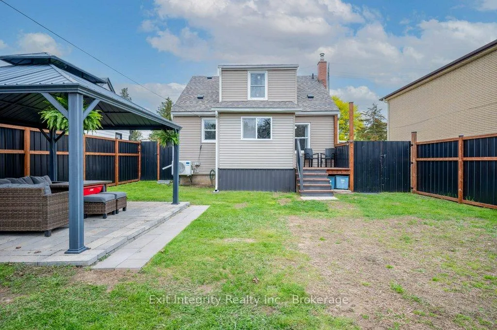 Photo 33 of 98 Morton Avenue W, Brant, Brantford Twp — HOMEH