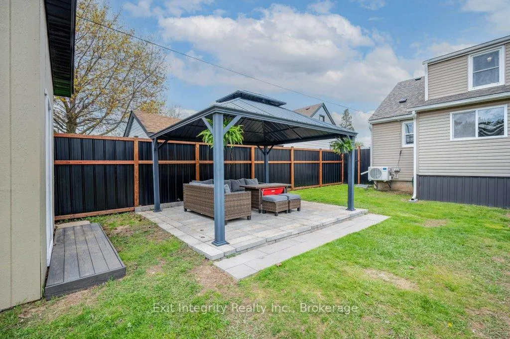 Photo 34 of 98 Morton Avenue W, Brant, Brantford Twp — HOMEH