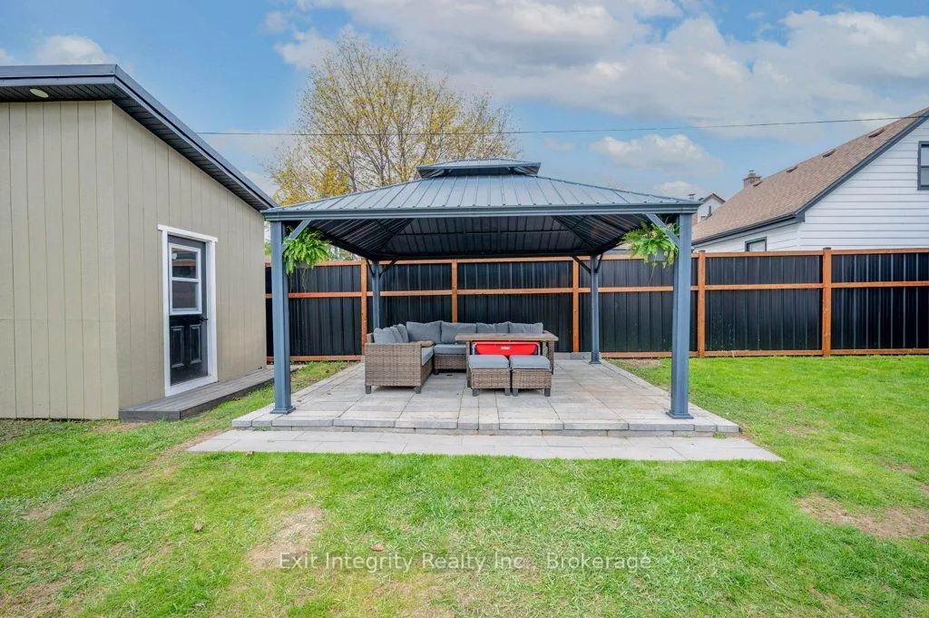 Photo 36 of 98 Morton Avenue W, Brant, Brantford Twp — HOMEH