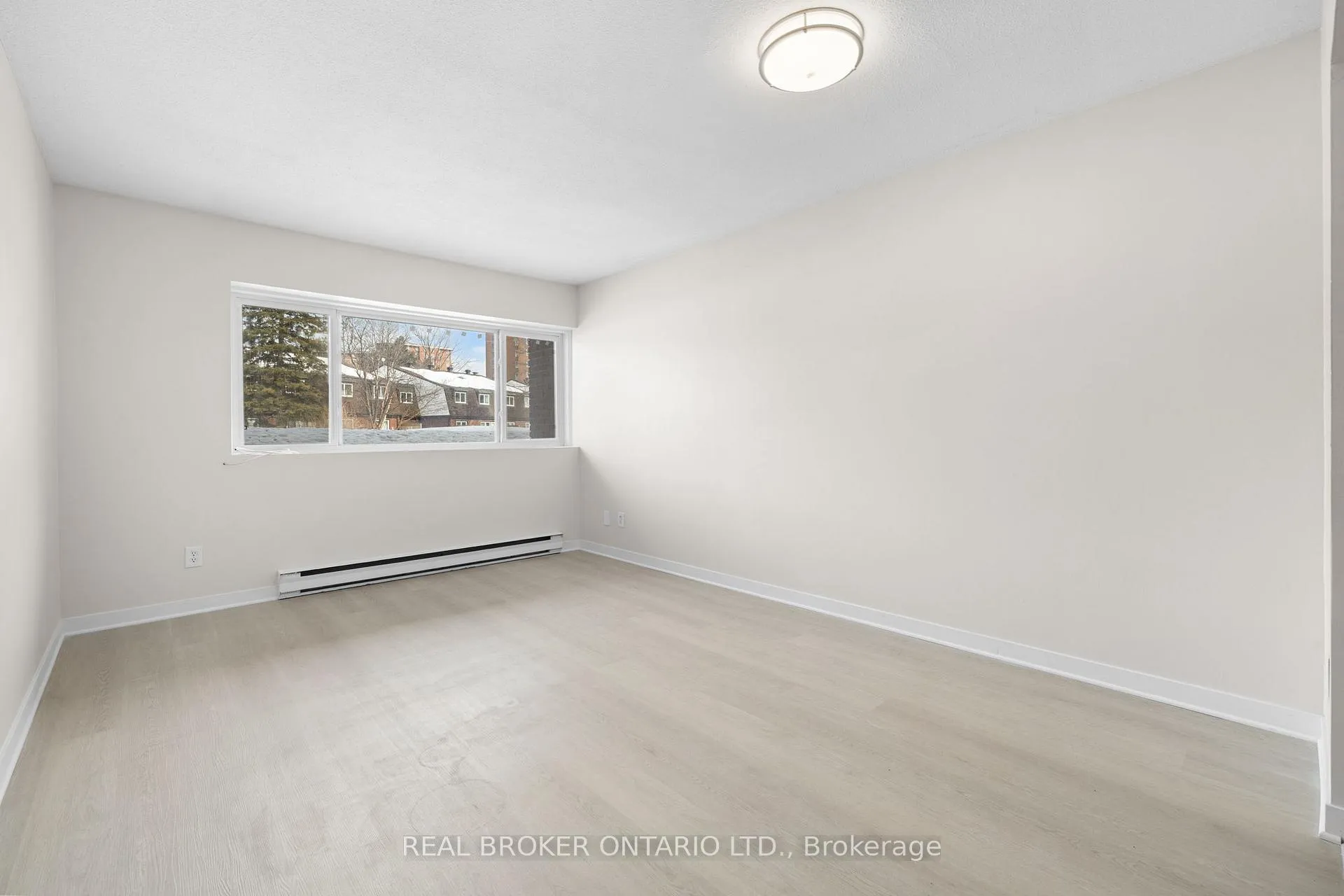 Photo 3 of Unit 103C, 2041 Arrowsmith Drive, Ottawa, Beacon Hill South — HOMEH
