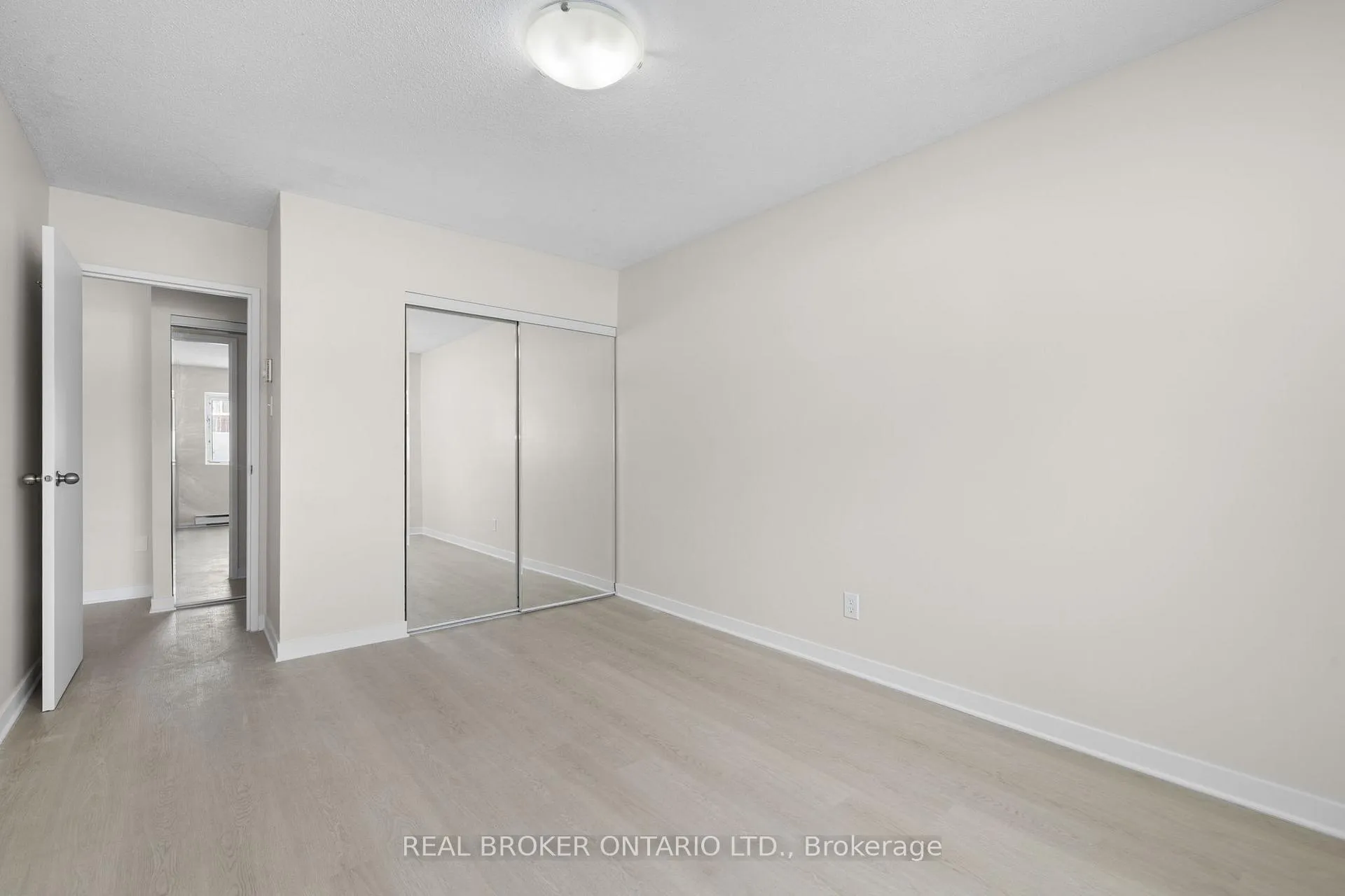 Photo 12 of Unit 103C, 2041 Arrowsmith Drive, Ottawa, Beacon Hill South — HOMEH