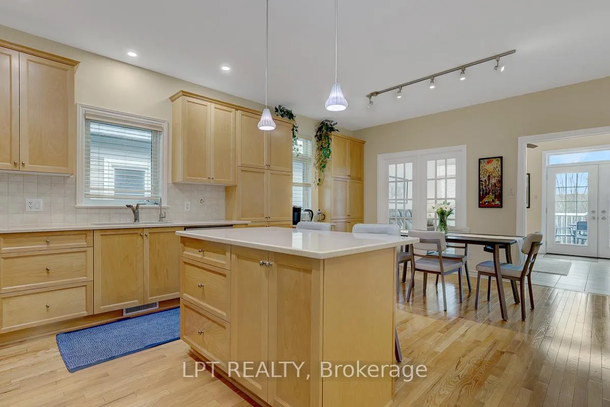 Photo 8 of 346 Jackson Stitt Circle, Ottawa, Stittsville (North) — HOMEH