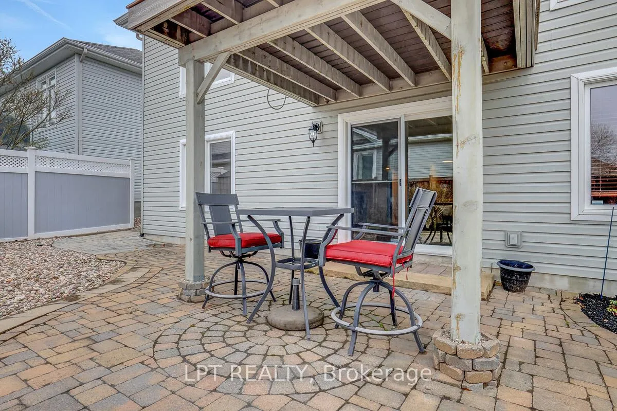 Photo 32 of 346 Jackson Stitt Circle, Ottawa, Stittsville (North) — HOMEH