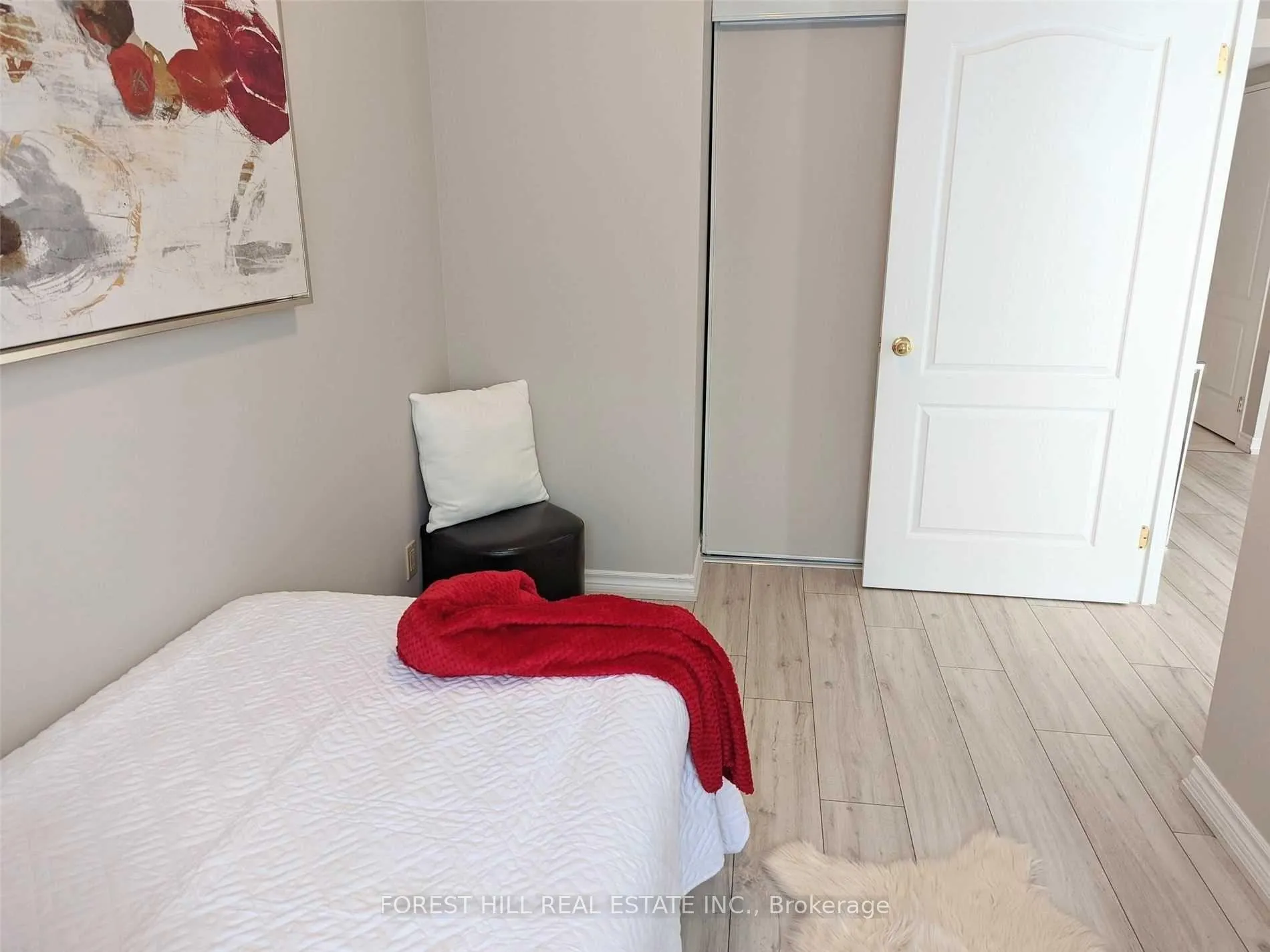 Photo 17 of Unit 103, 9 Greenbriar Road, North York, Bayview Village — HOMEH