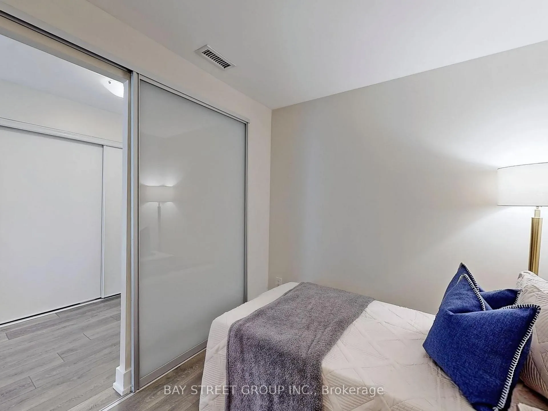 Photo 5 of Unit 503, 180 Fairview Mall Drive, North York, Don Valley Village — HOMEH