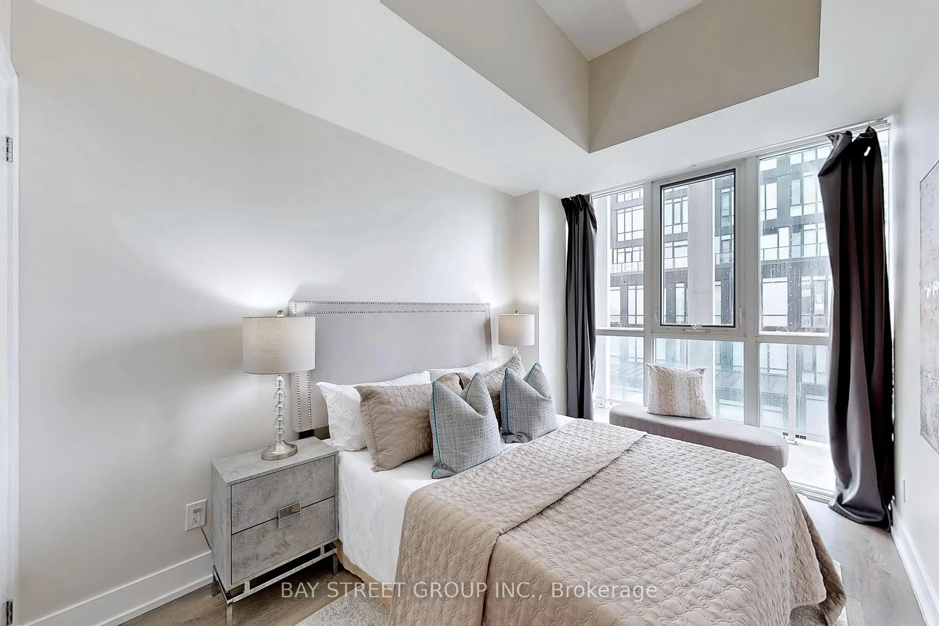 Photo 10 of Unit 503, 180 Fairview Mall Drive, North York, Don Valley Village — HOMEH