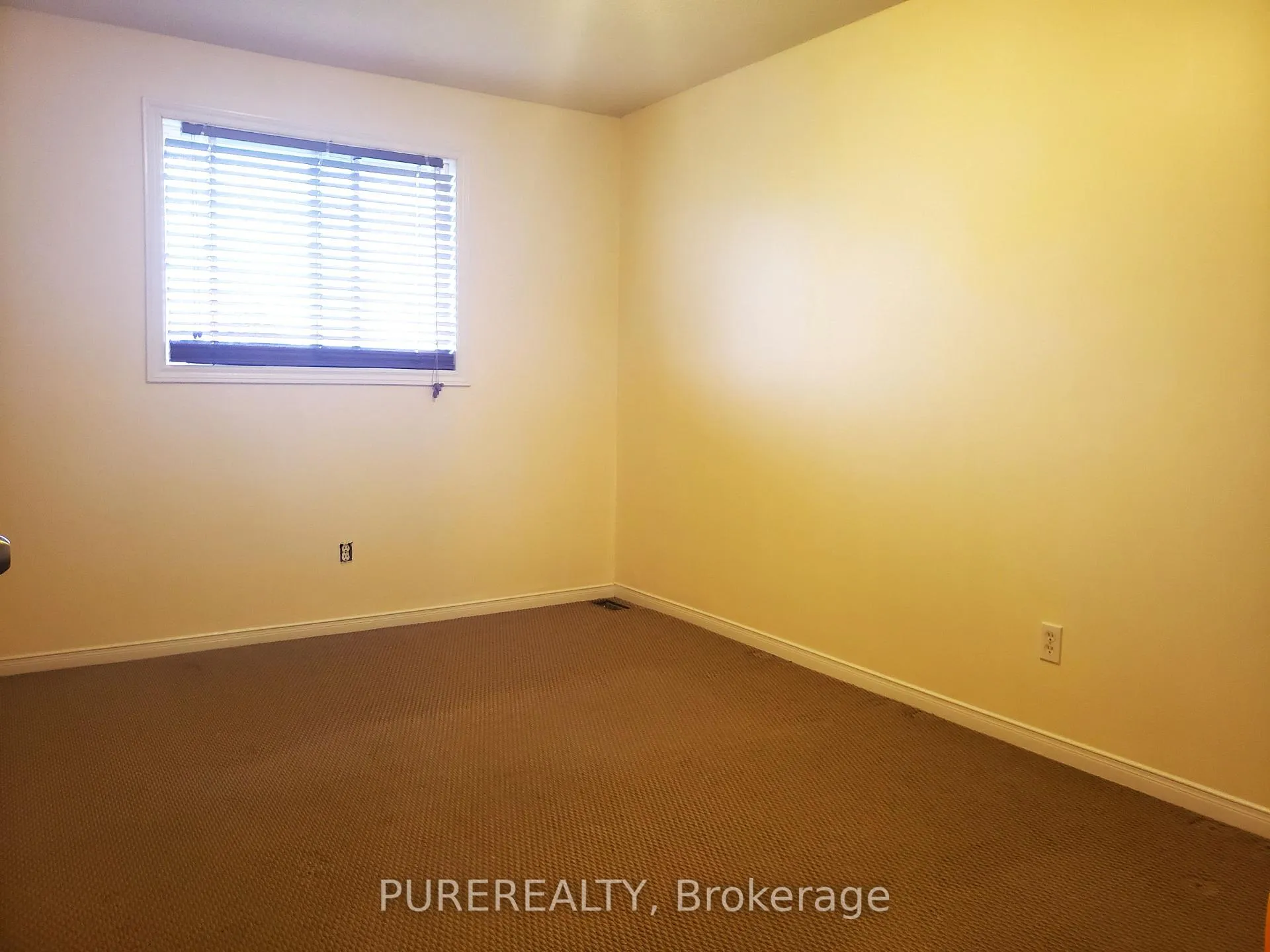 Photo 9 of 69 Shadyglen Drive, Hamilton, Stoney Creek Mountain — HOMEH