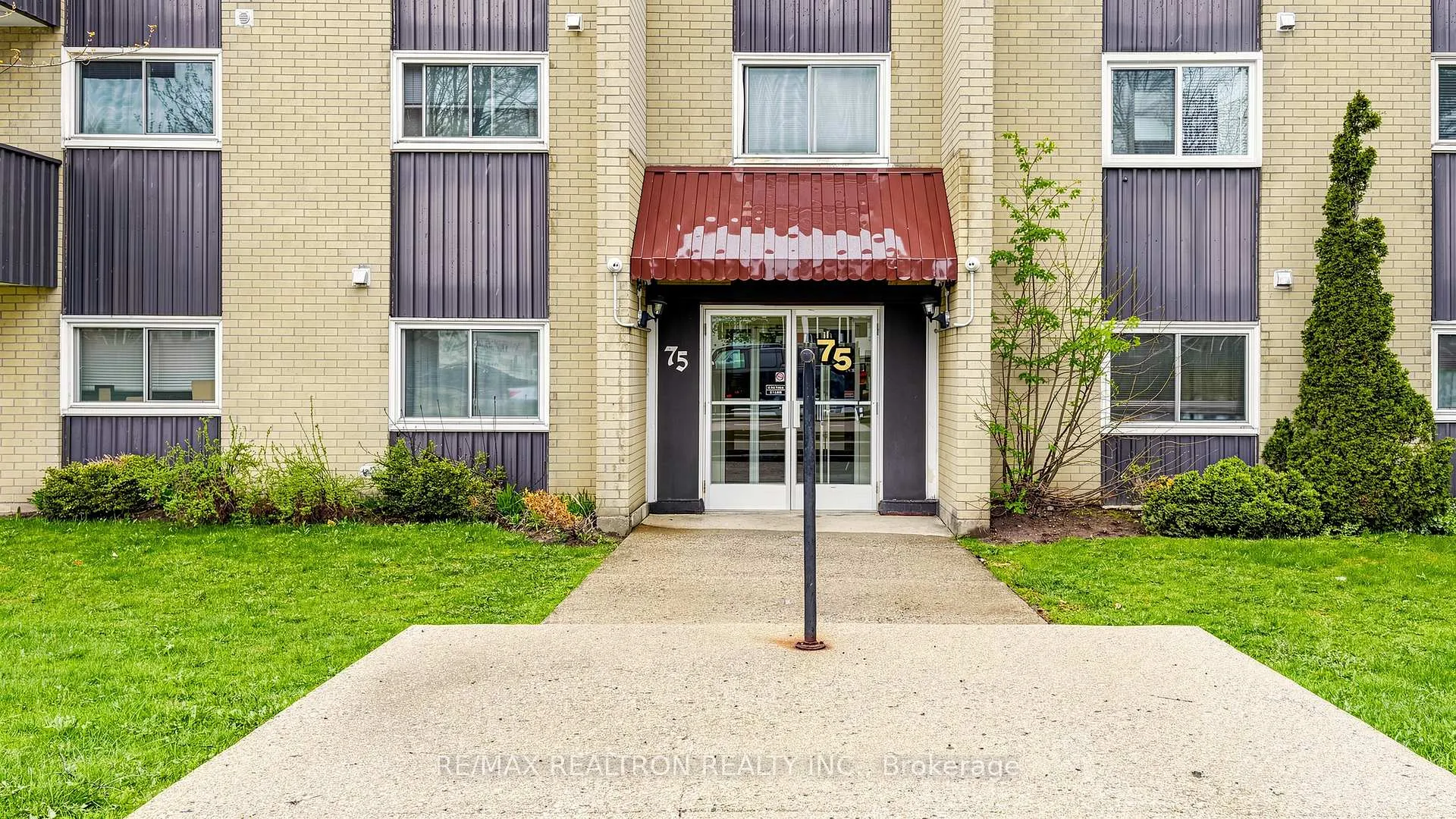 Photo 5 of Unit 208, 75 Hazelglen Drive, Kitchener — HOMEH