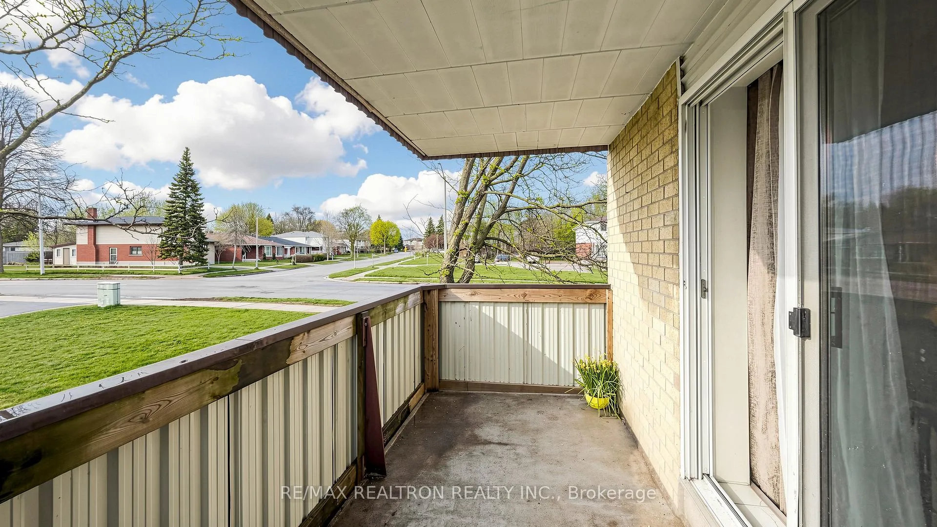 Photo 36 of Unit 208, 75 Hazelglen Drive, Kitchener — HOMEH