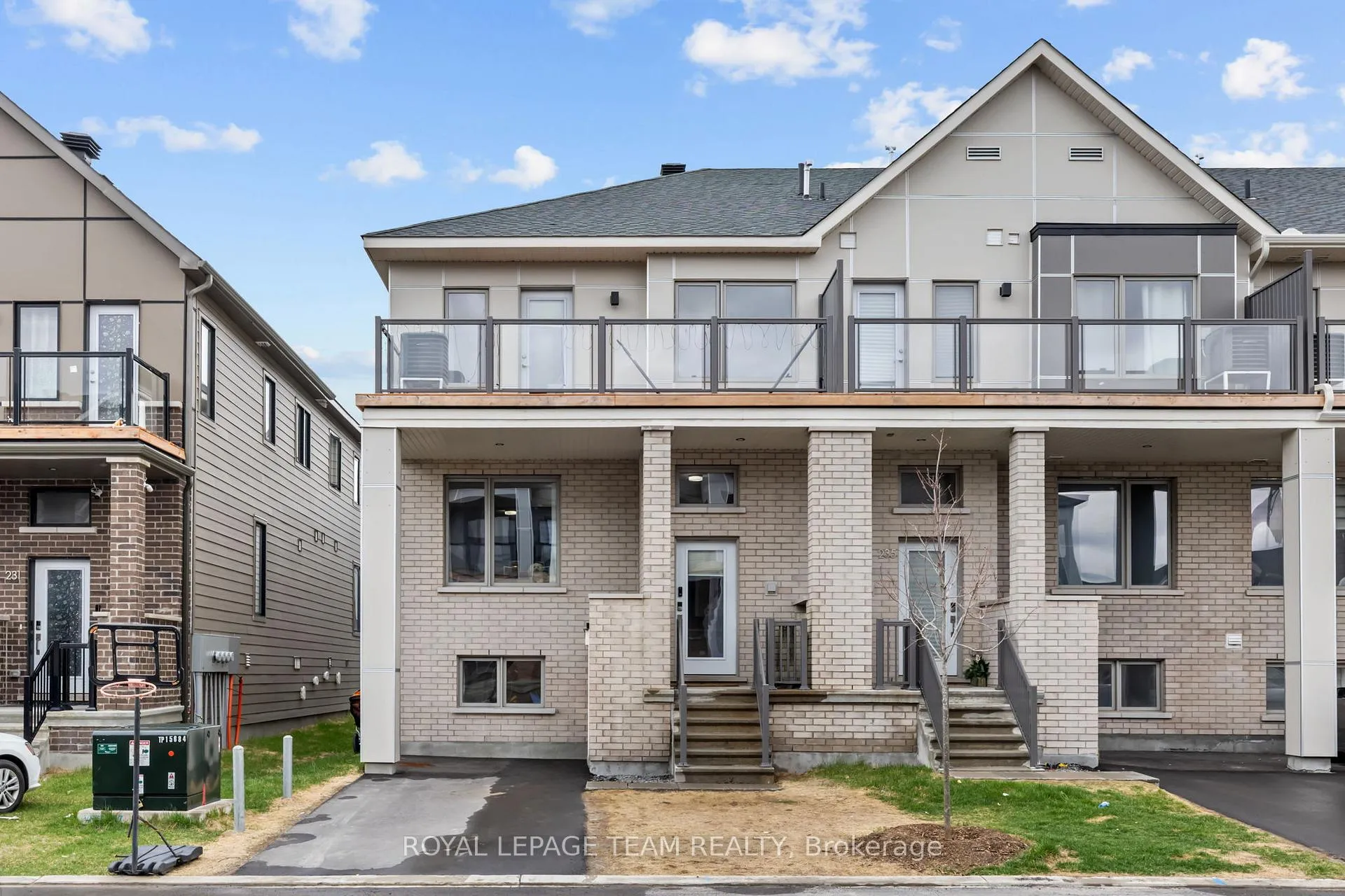 Photo 1 of 233 Speckled Alder Row, Ottawa, Barrhaven - Half Moon Bay — HOMEH